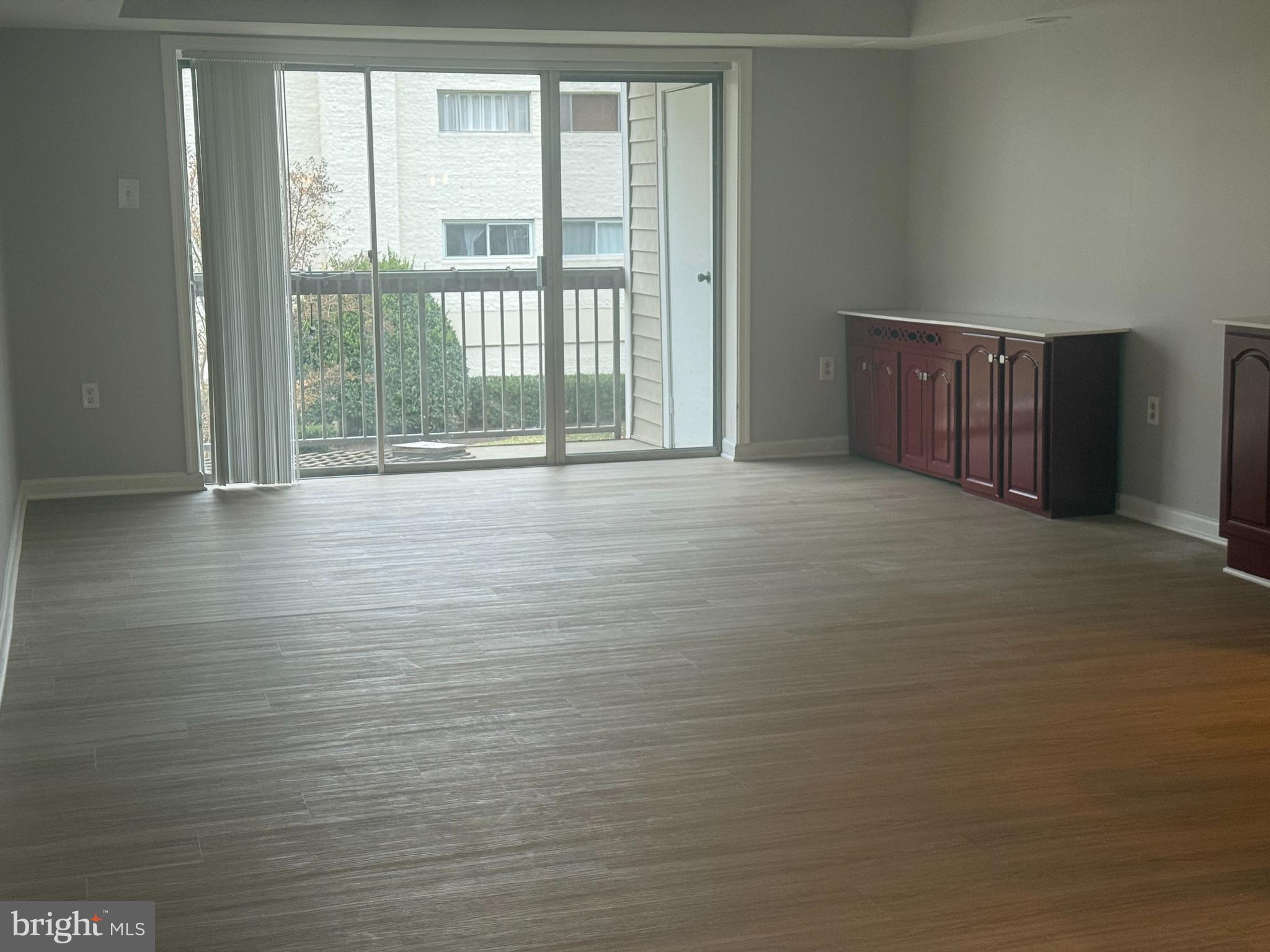 Real estate listing preview #18