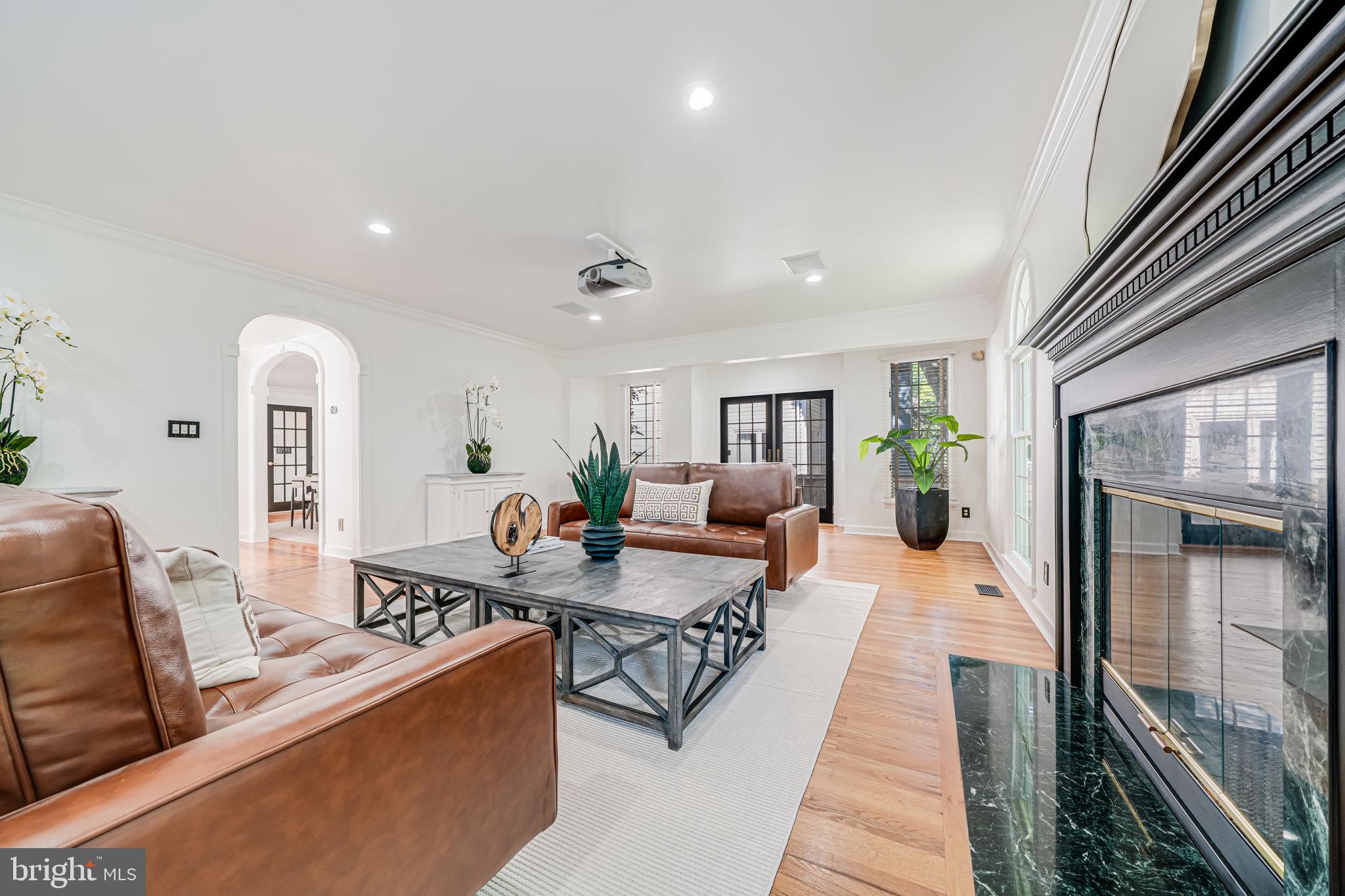 Real estate listing preview #15