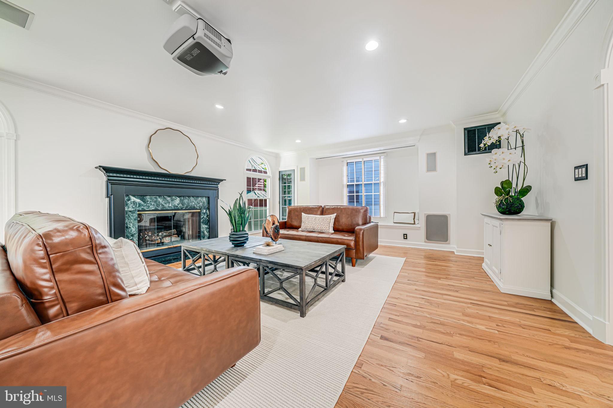 Real estate listing preview #16