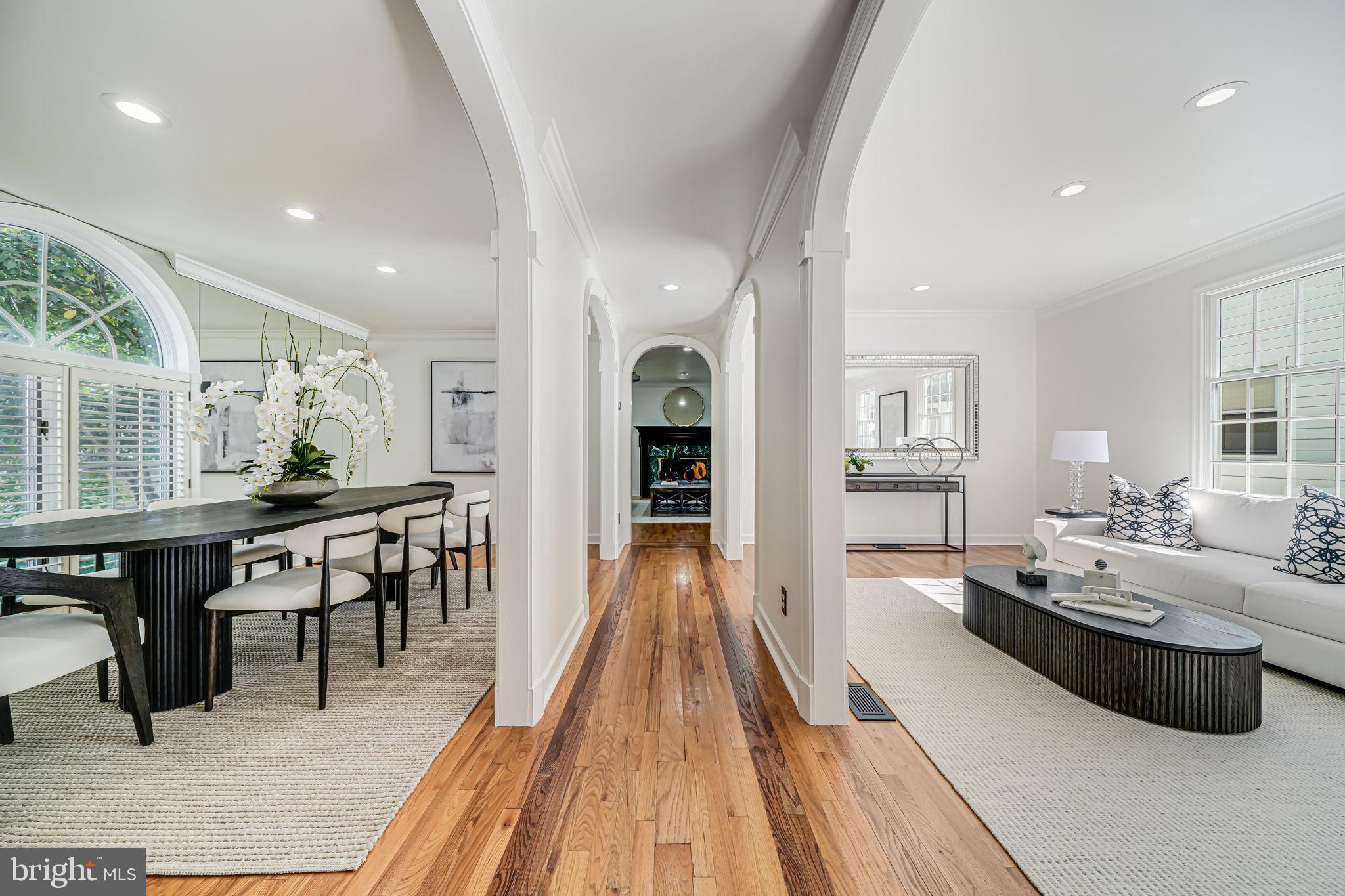 Real estate listing preview #11