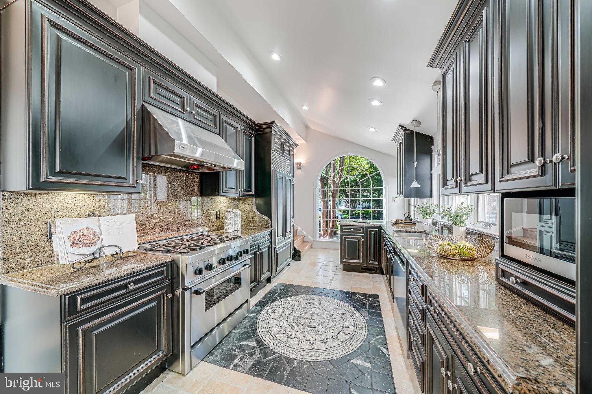 Real estate listing preview #17