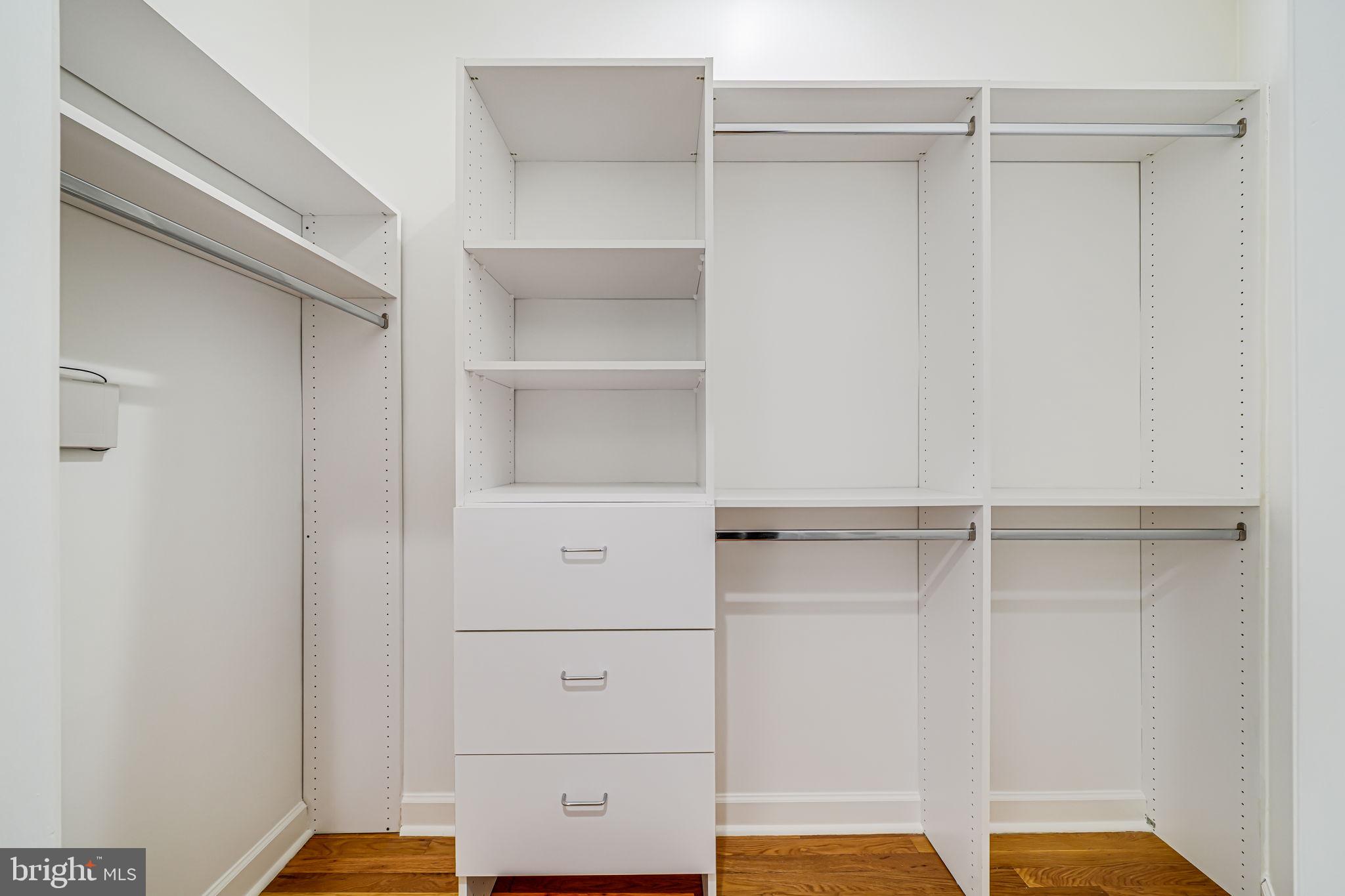 Real estate listing preview #29