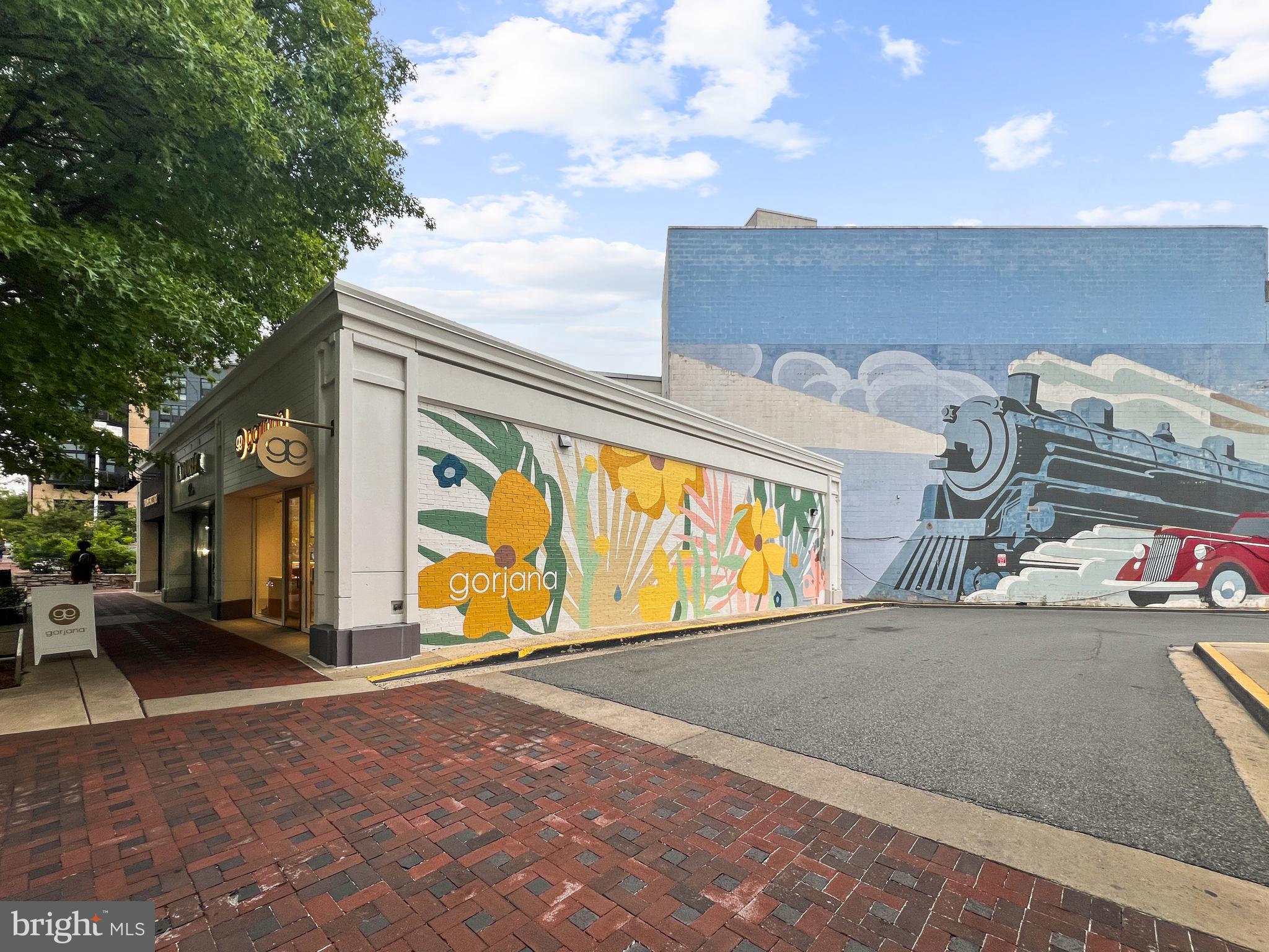 Real estate listing preview #60