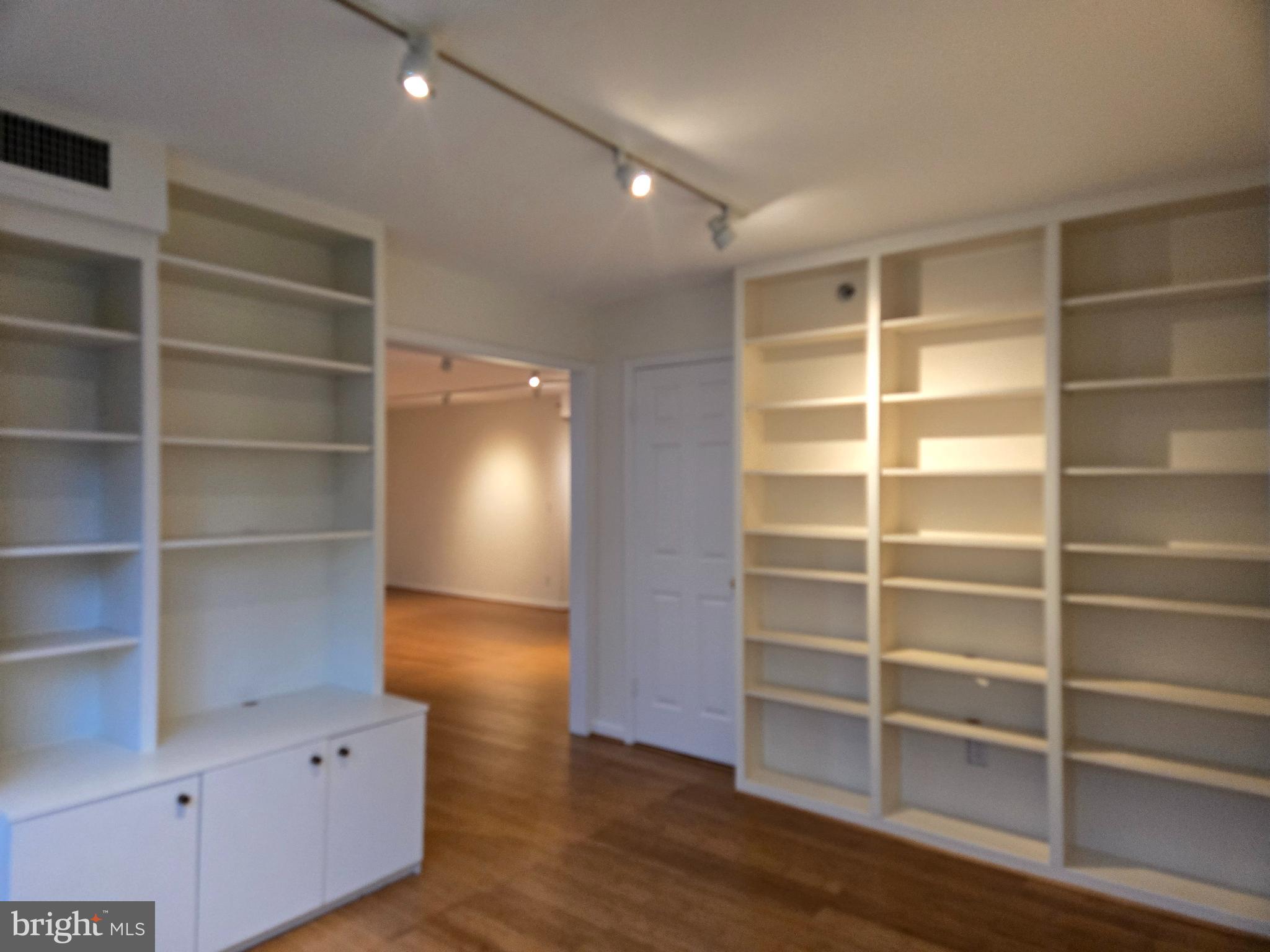 Real estate listing preview #9