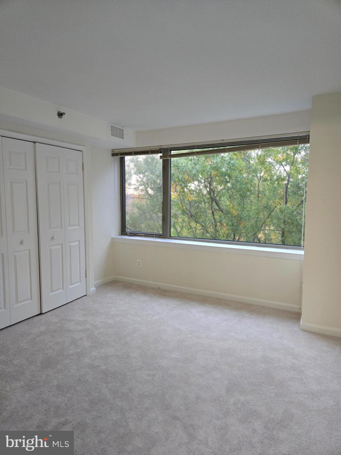 Real estate listing preview #16