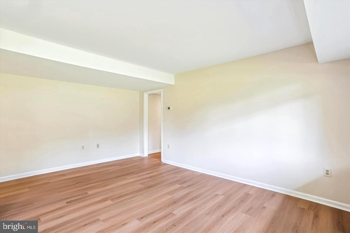 Real estate listing preview #12