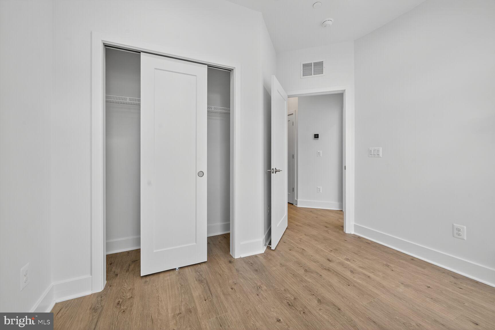 Real estate listing preview #18