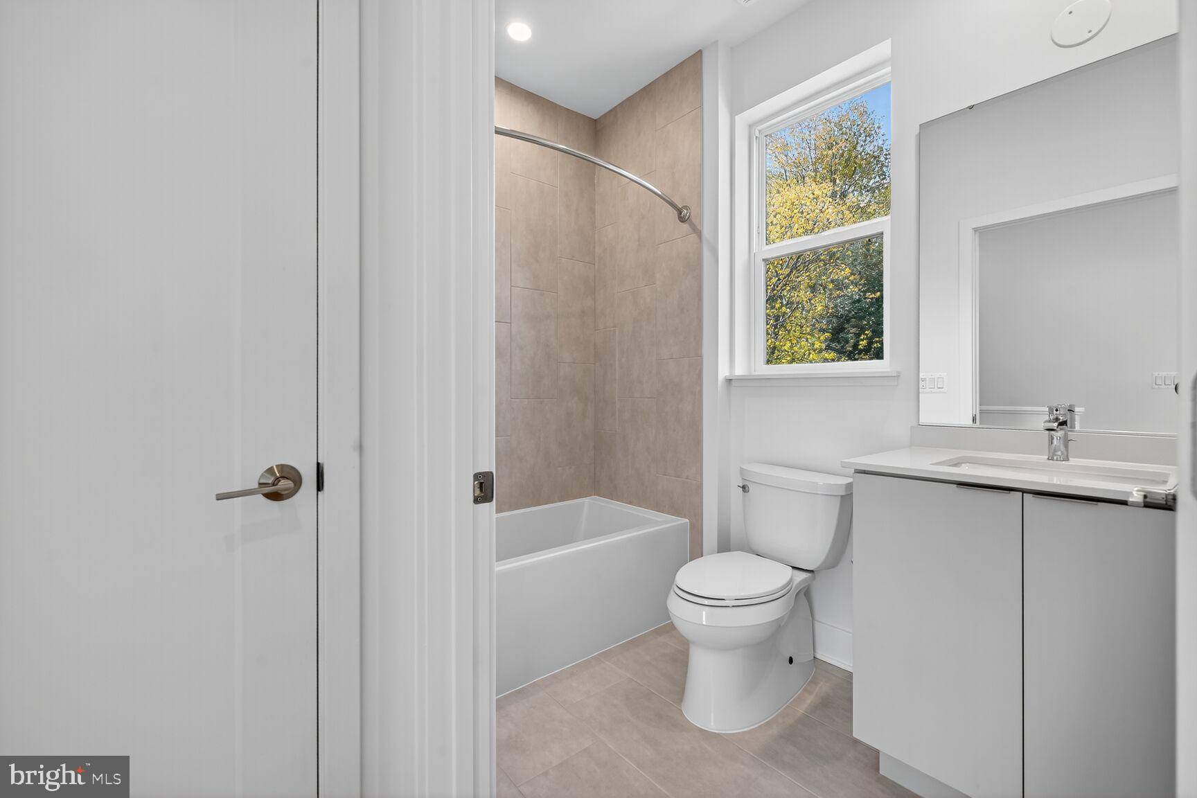 Real estate listing preview #19