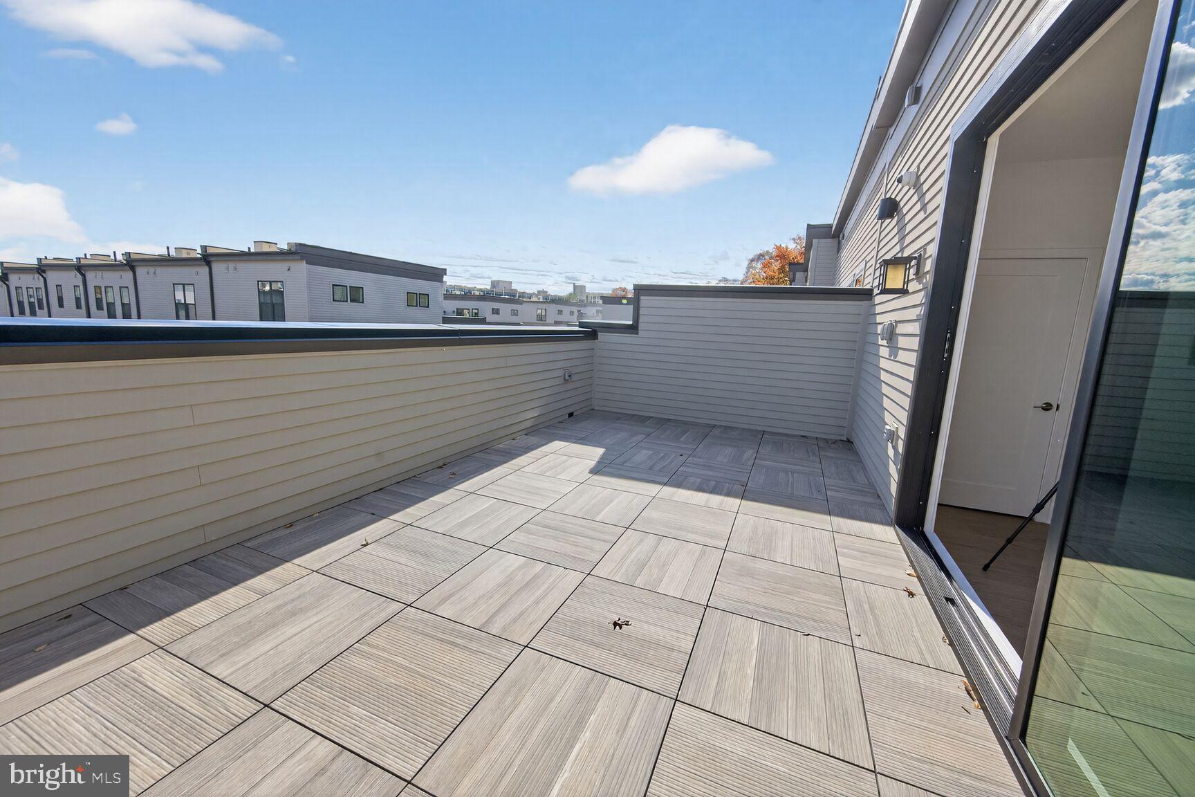 Real estate listing preview #24