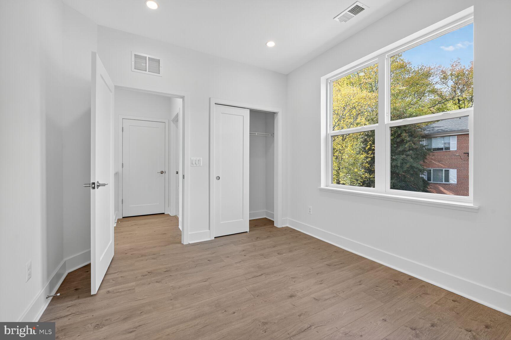 Real estate listing preview #21