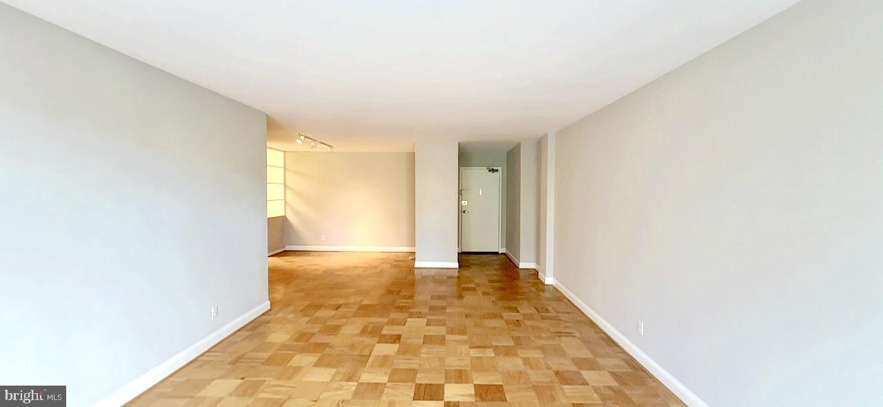 Real estate listing preview #4