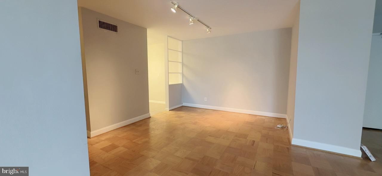 Real estate listing preview #7