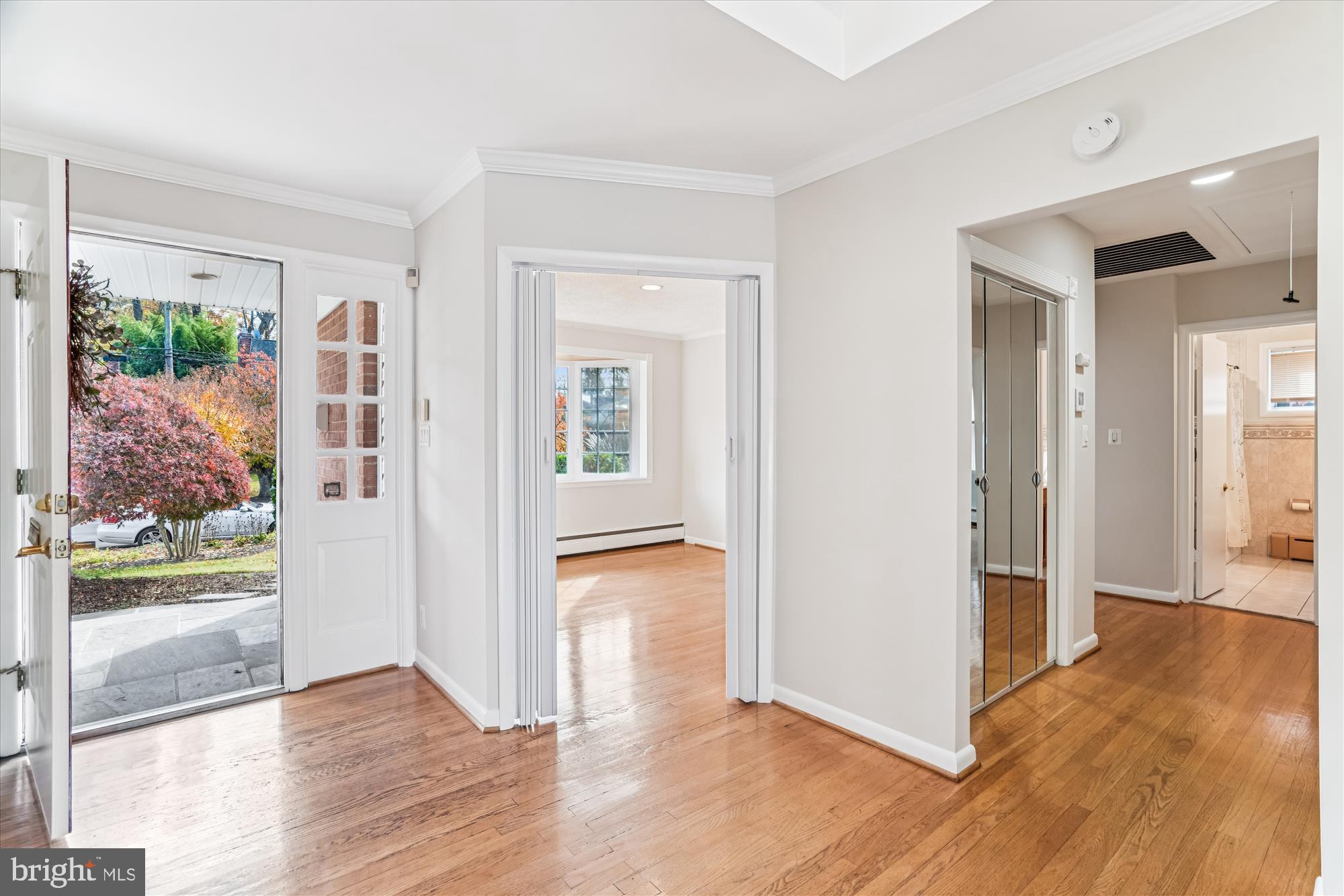 Real estate listing preview #7