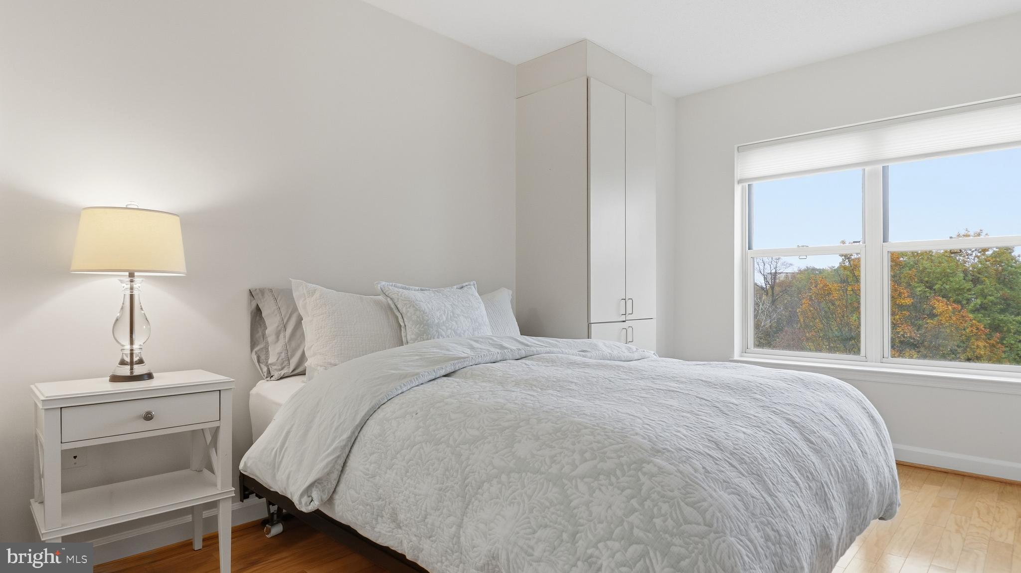 Real estate listing preview #5