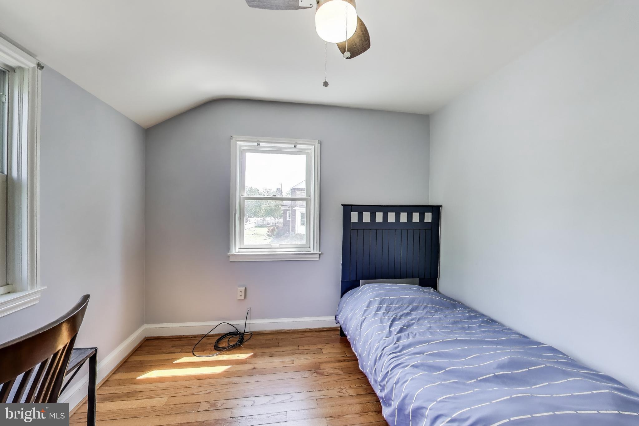 Real estate listing preview #16