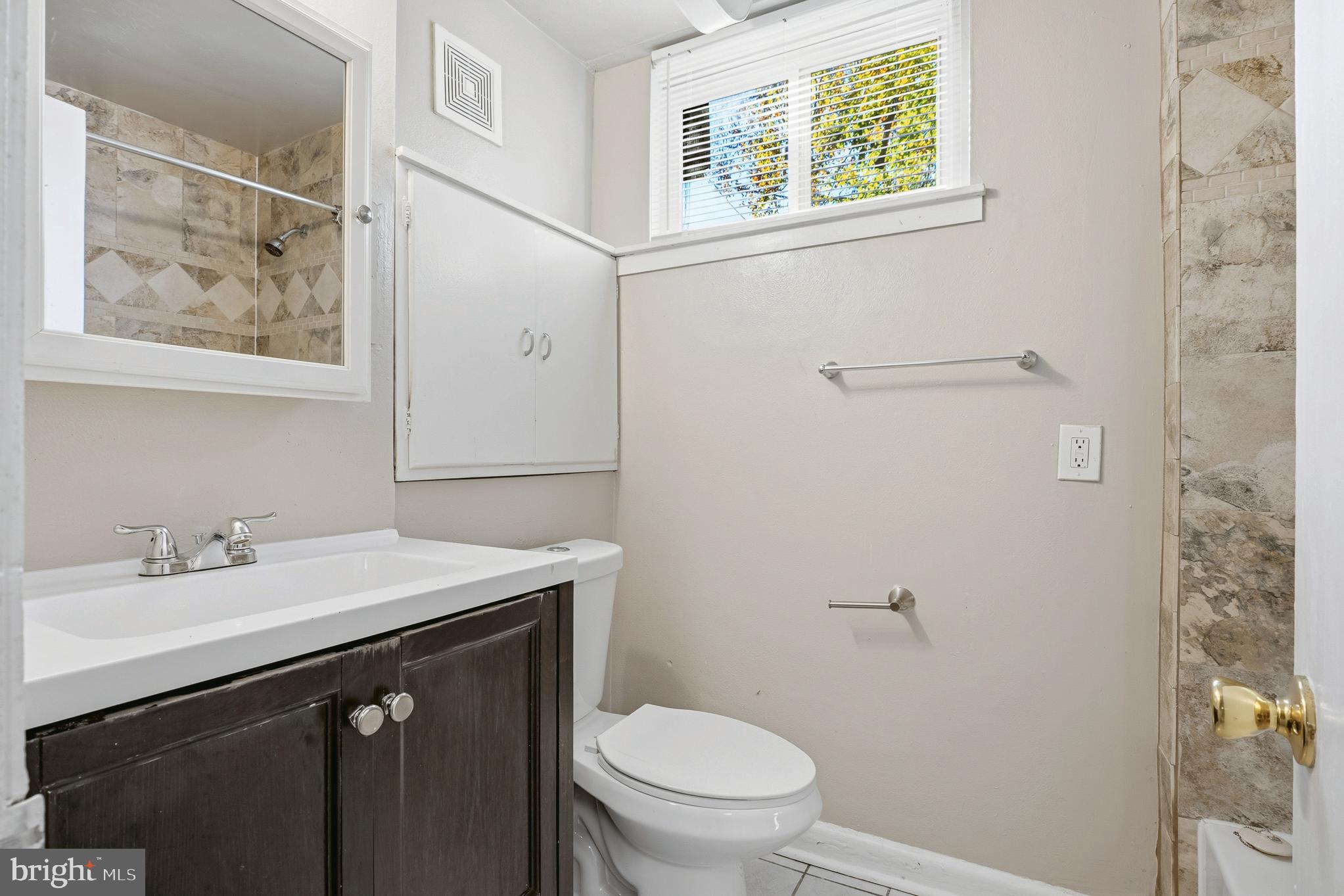 Real estate listing preview #10