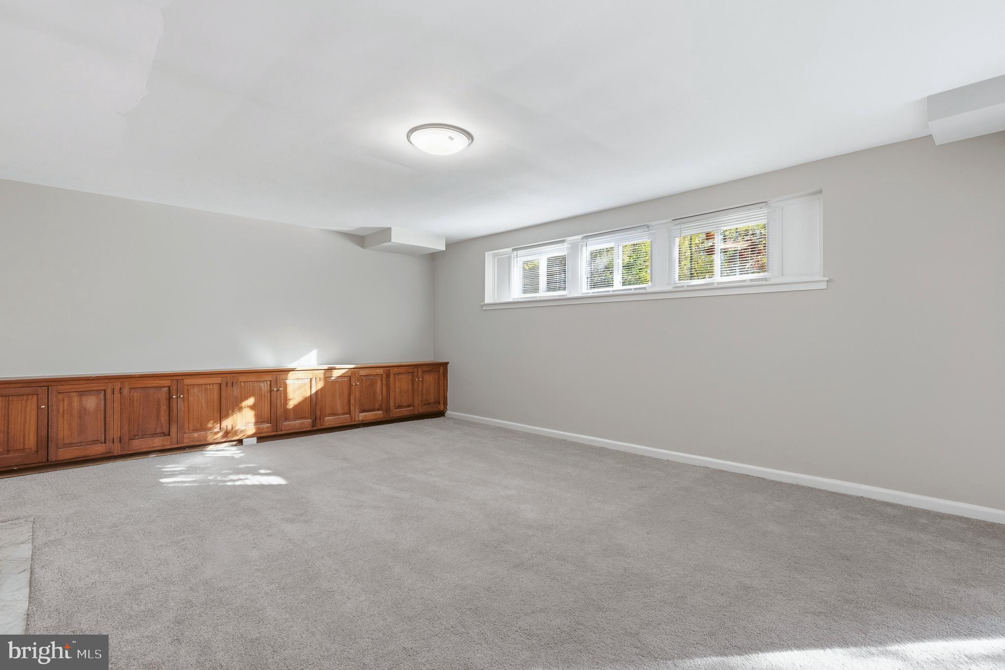 Real estate listing preview #16