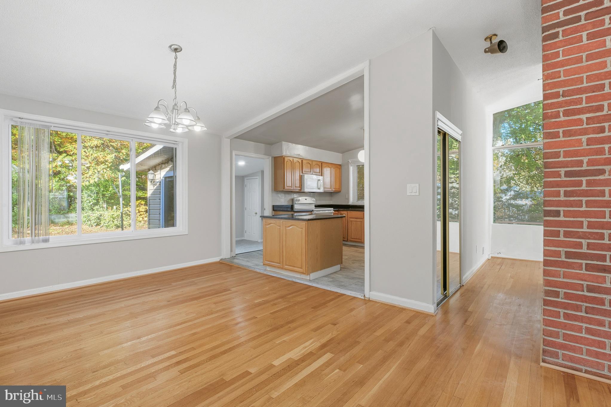 Real estate listing preview #30