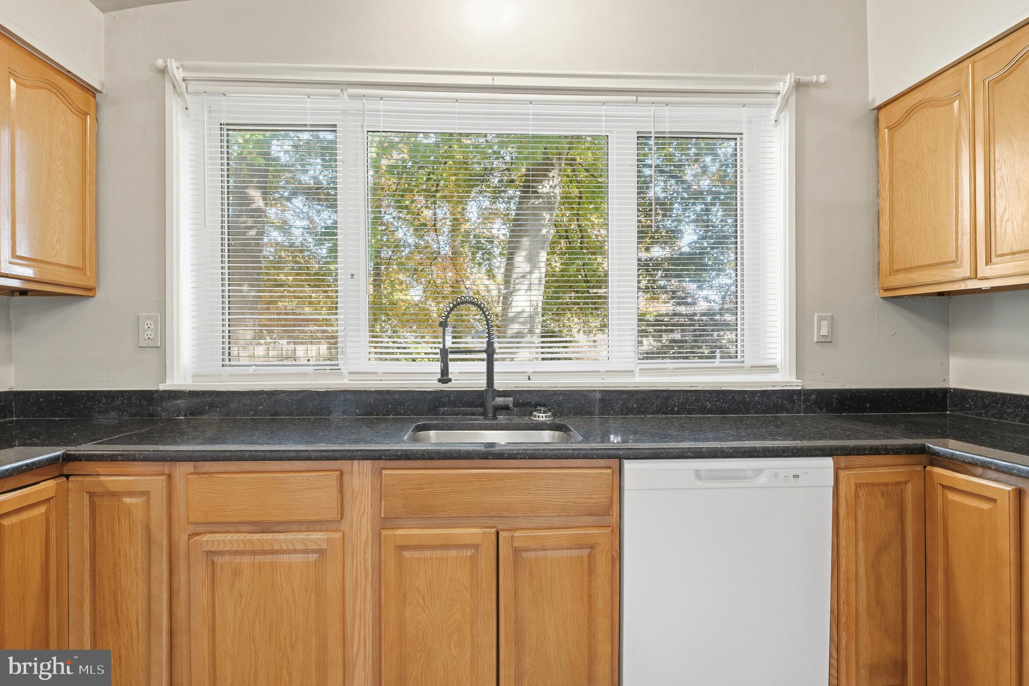 Real estate listing preview #36