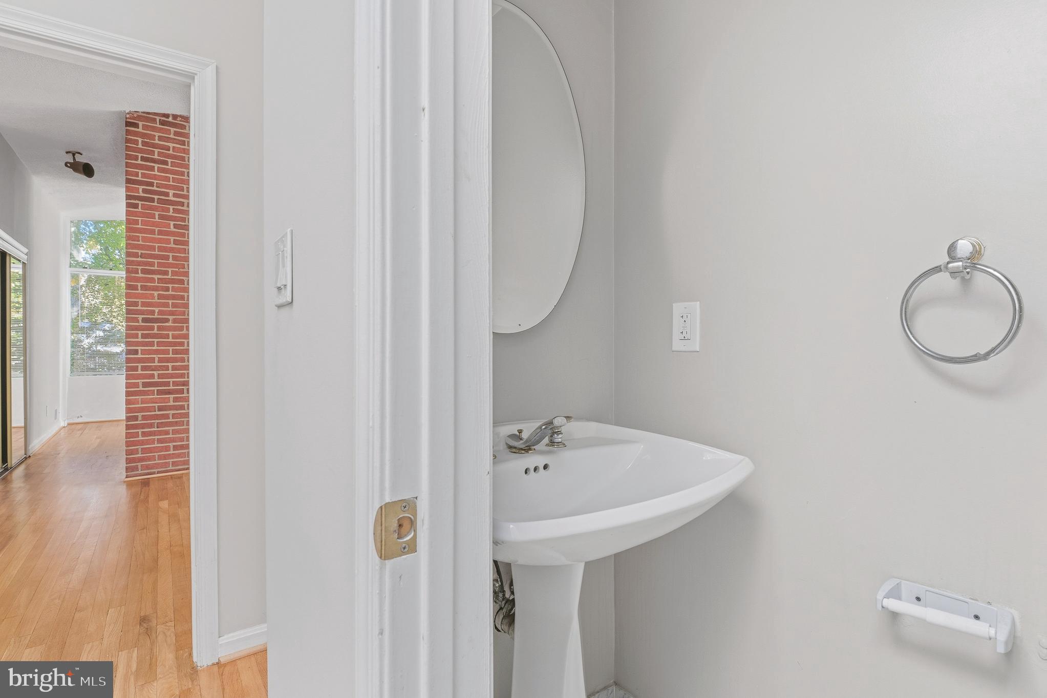 Real estate listing preview #42