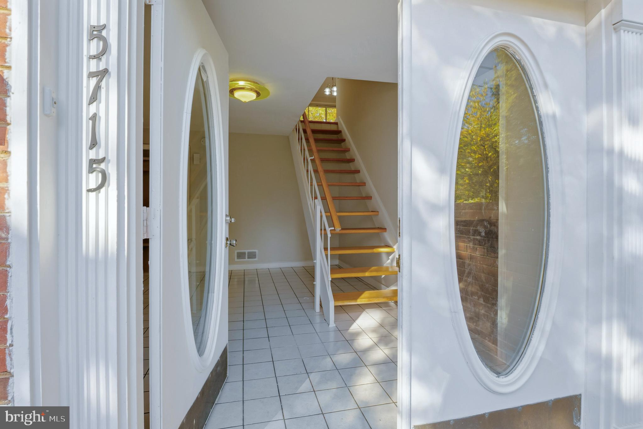 Real estate listing preview #4