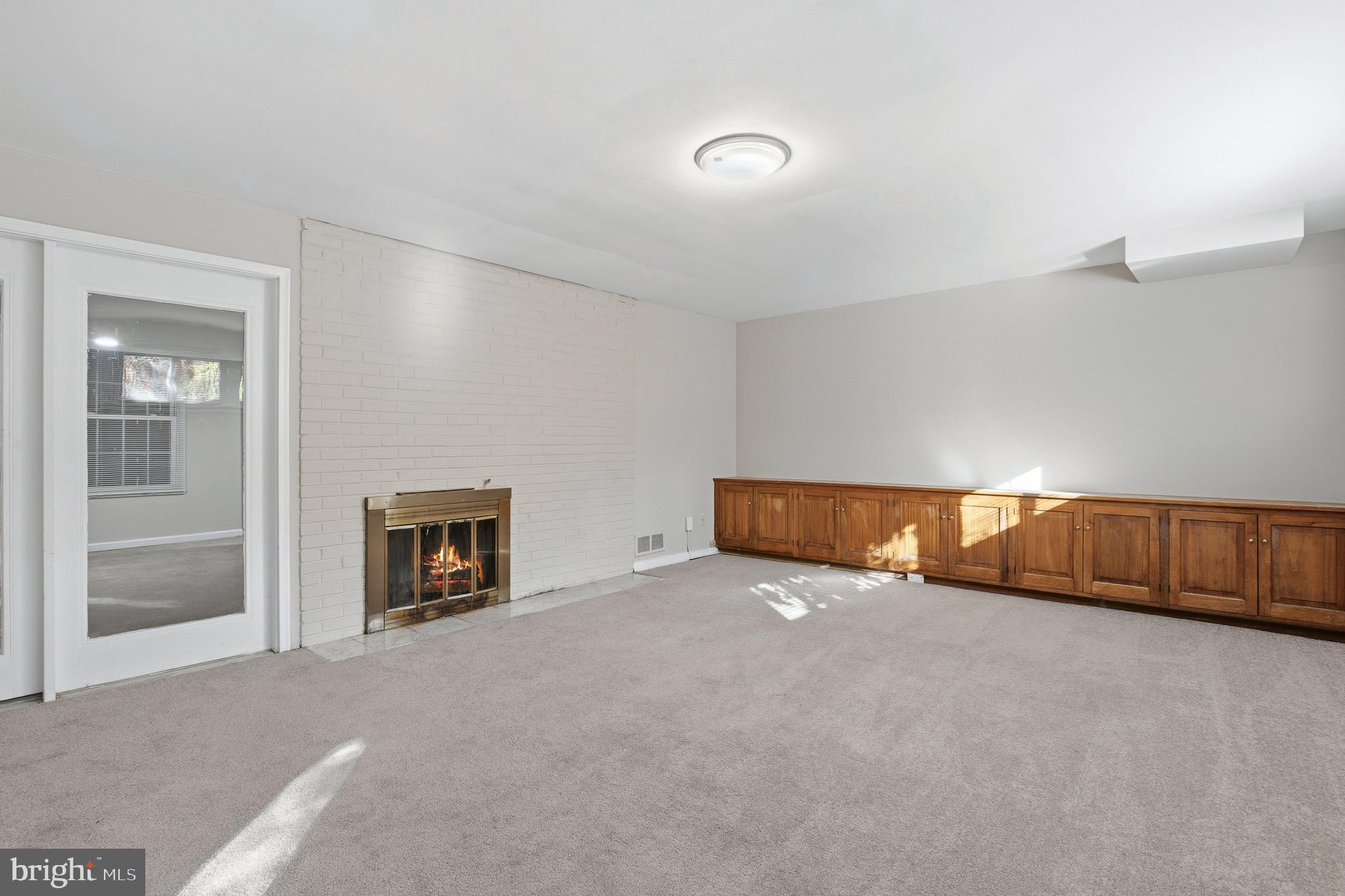 Real estate listing preview #14