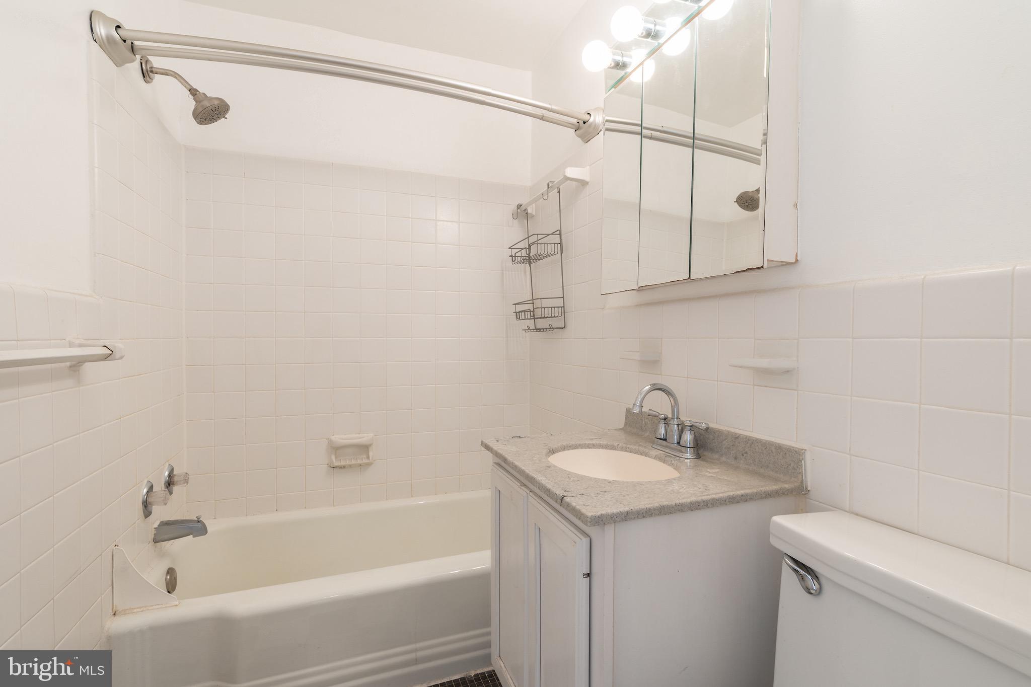 Real estate listing preview #16