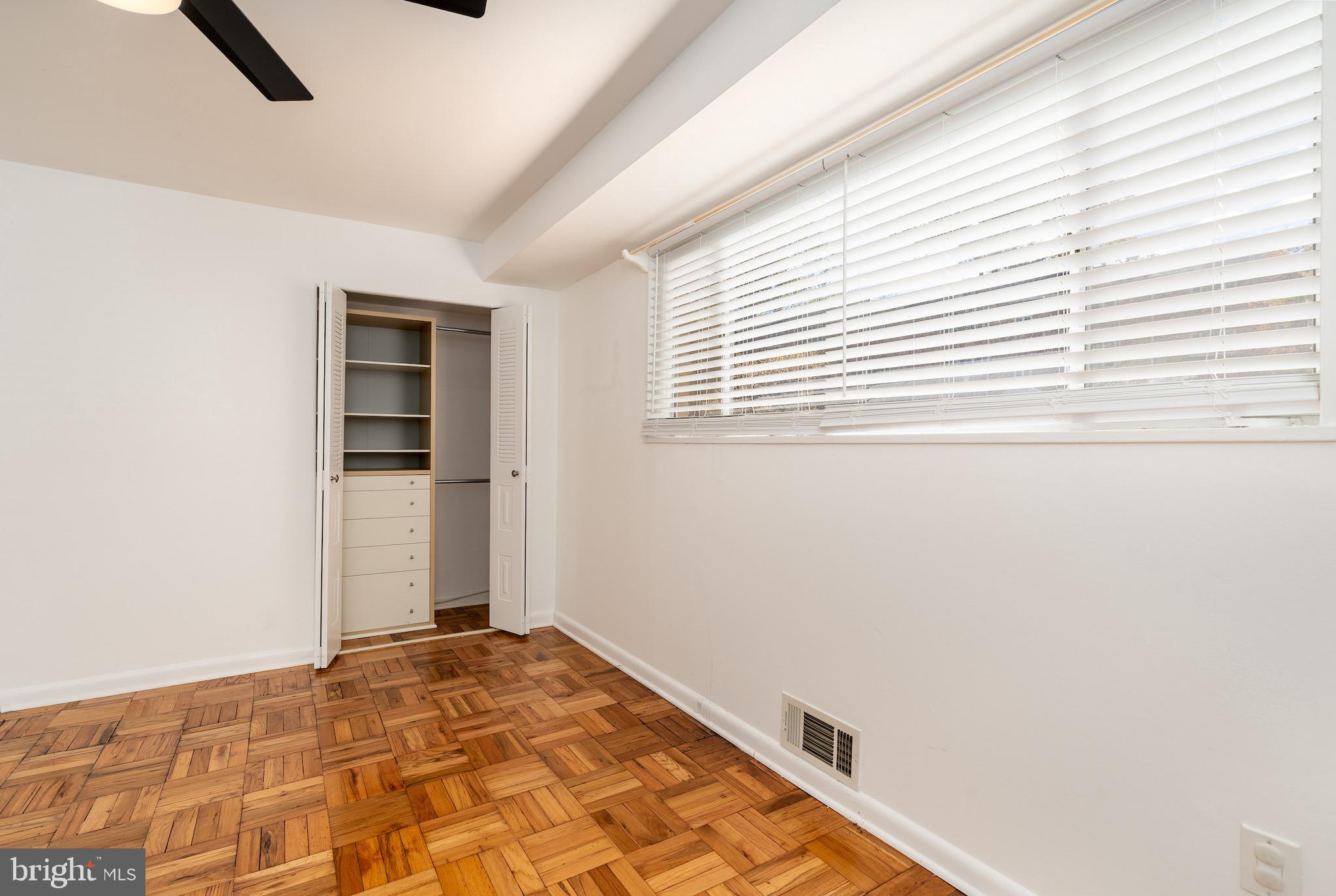 Real estate listing preview #15