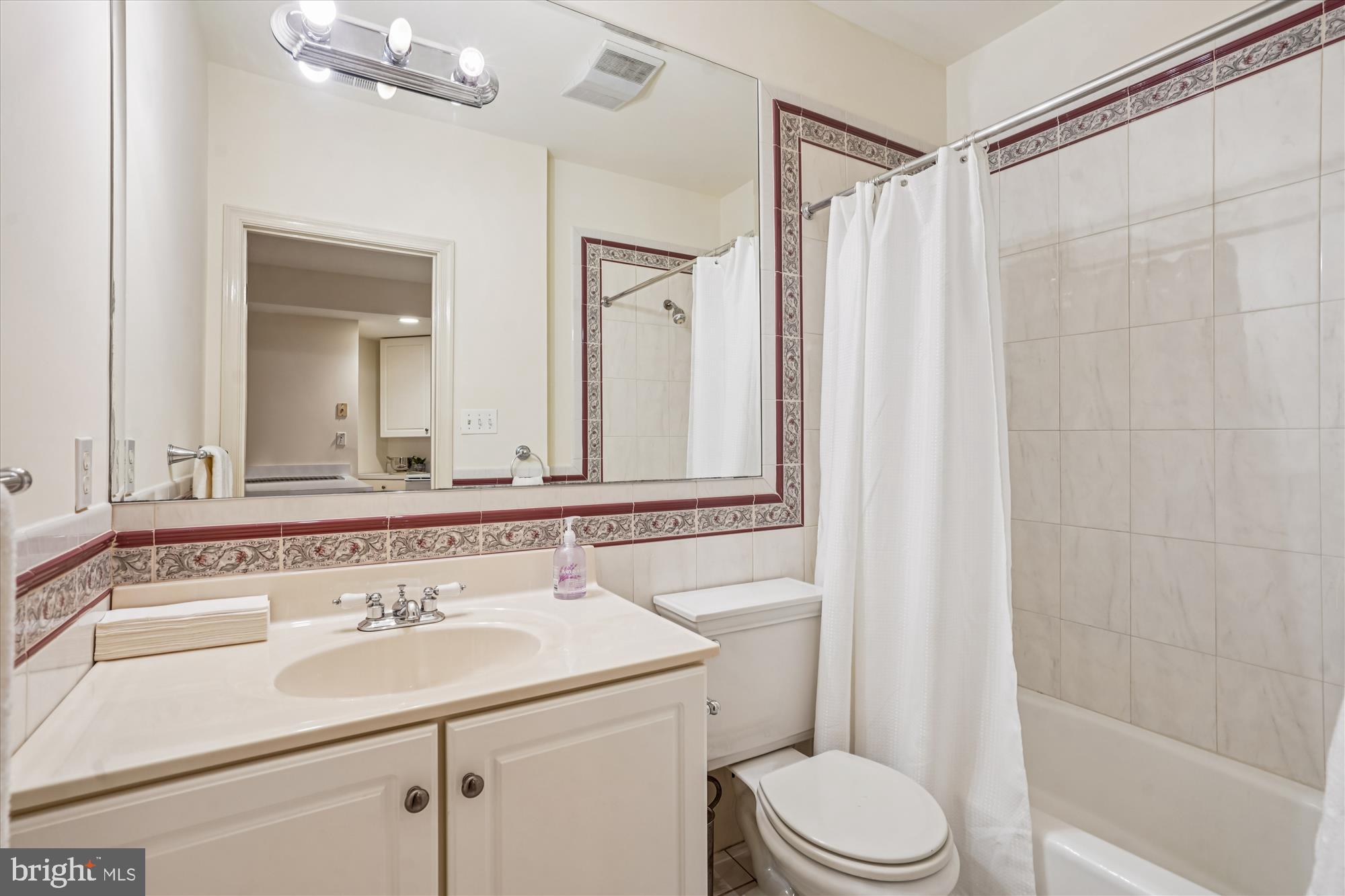 Real estate listing preview #26