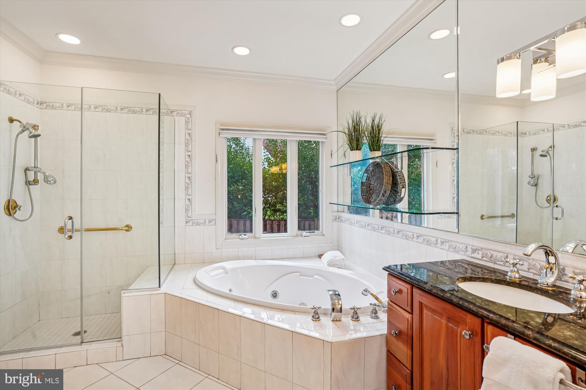 Real estate listing preview #12