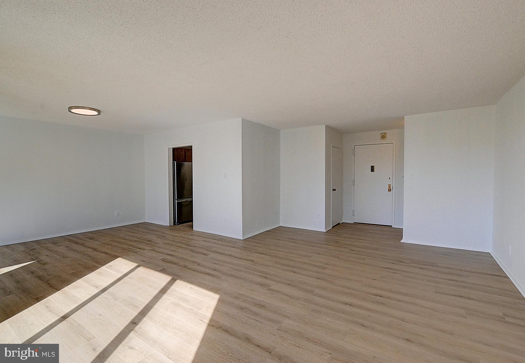 Real estate listing preview #2