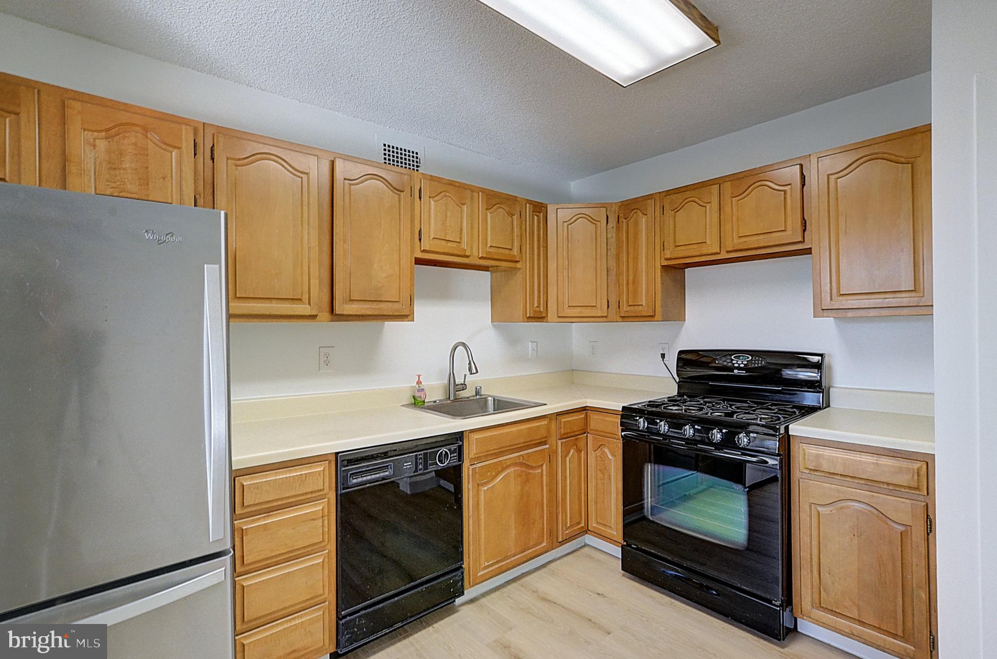 Real estate listing preview #8