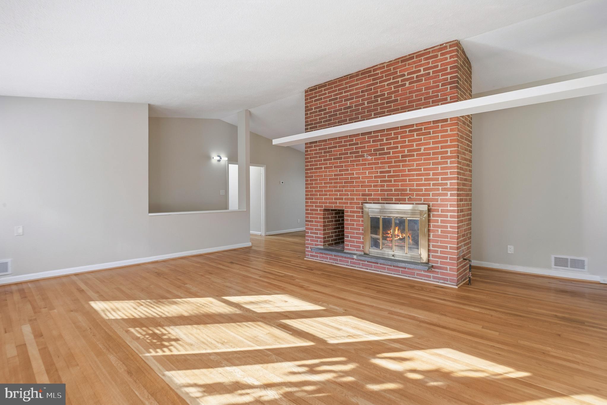 Real estate listing preview #35