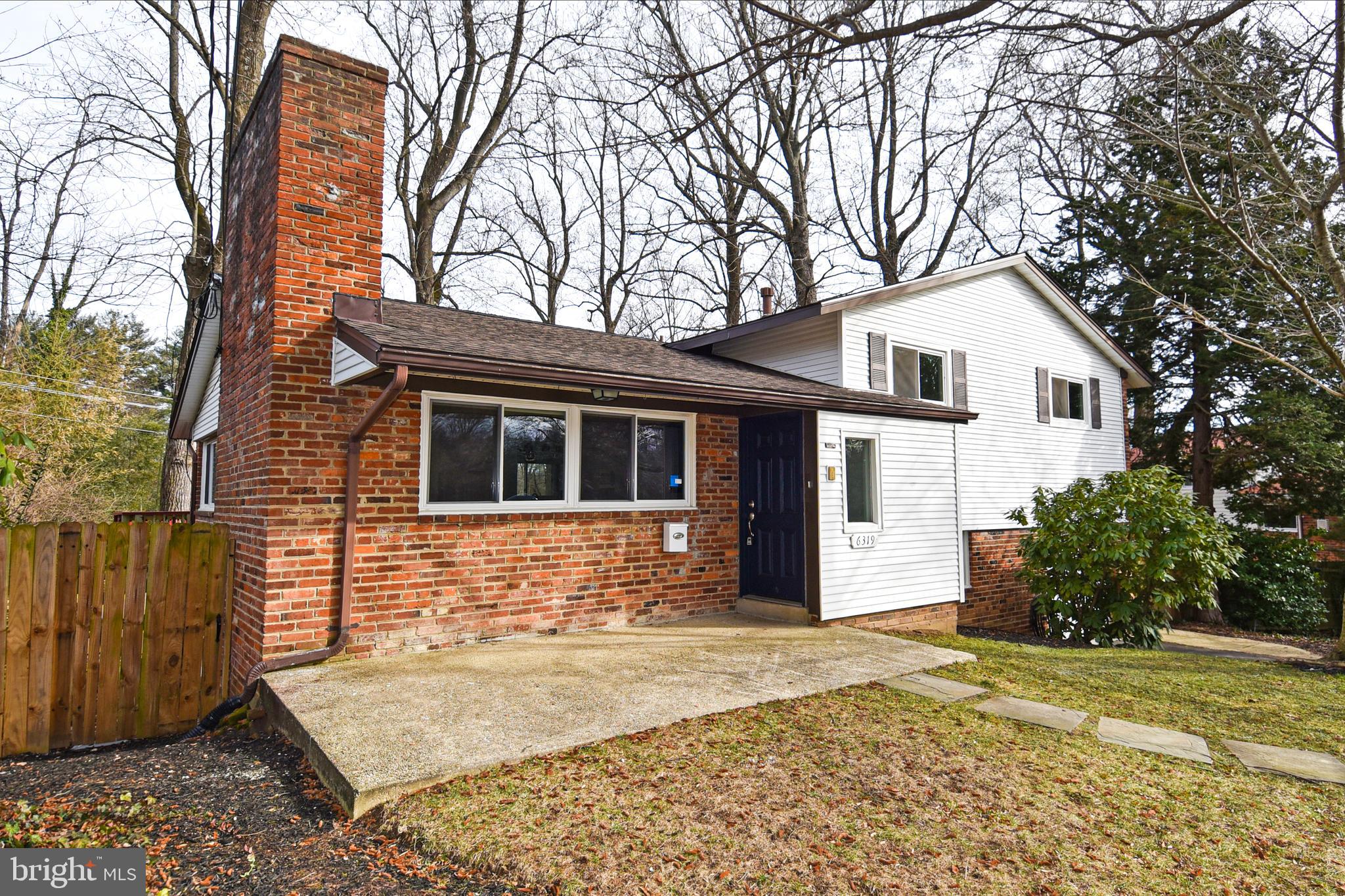 Real estate listing preview #2