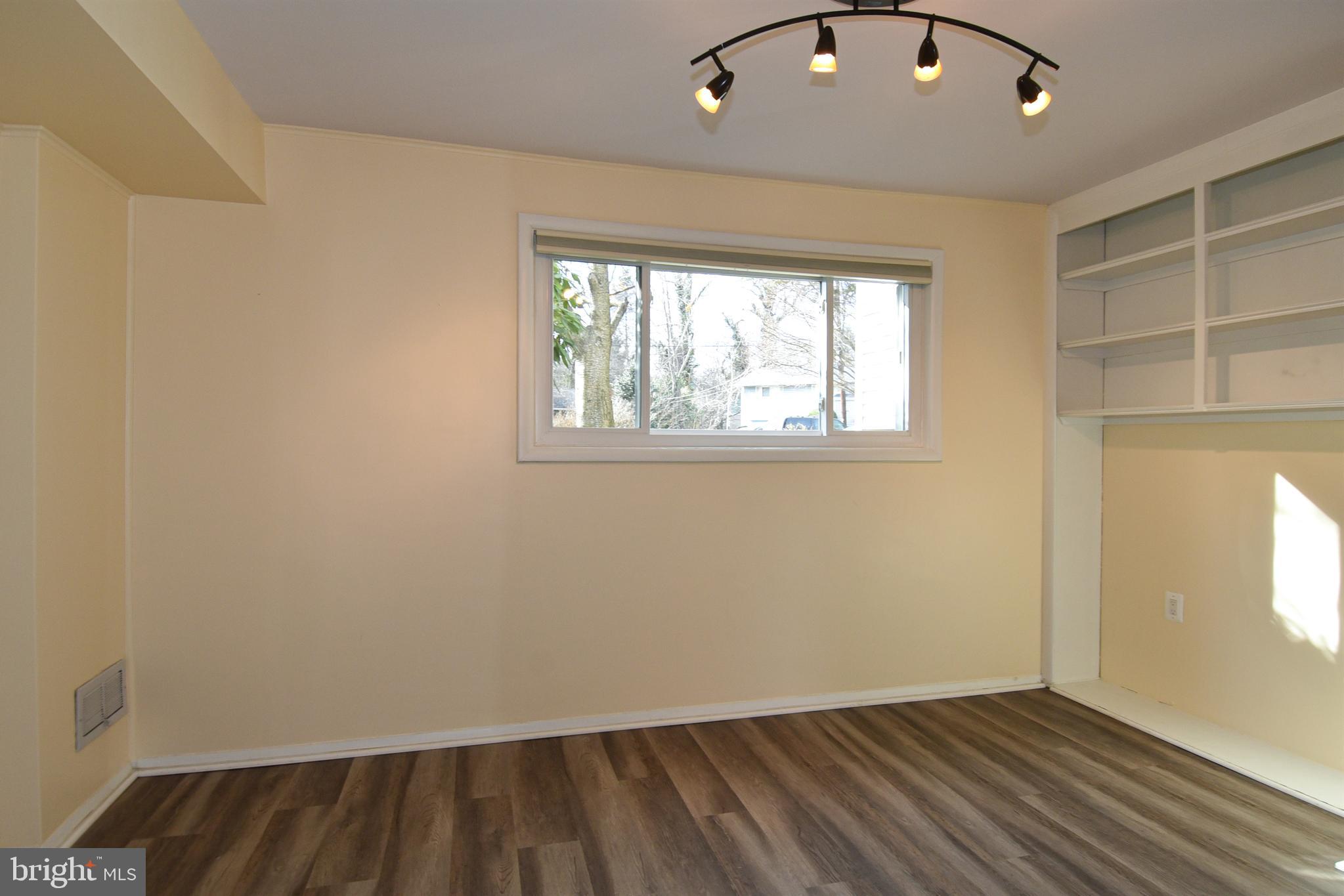 Real estate listing preview #22