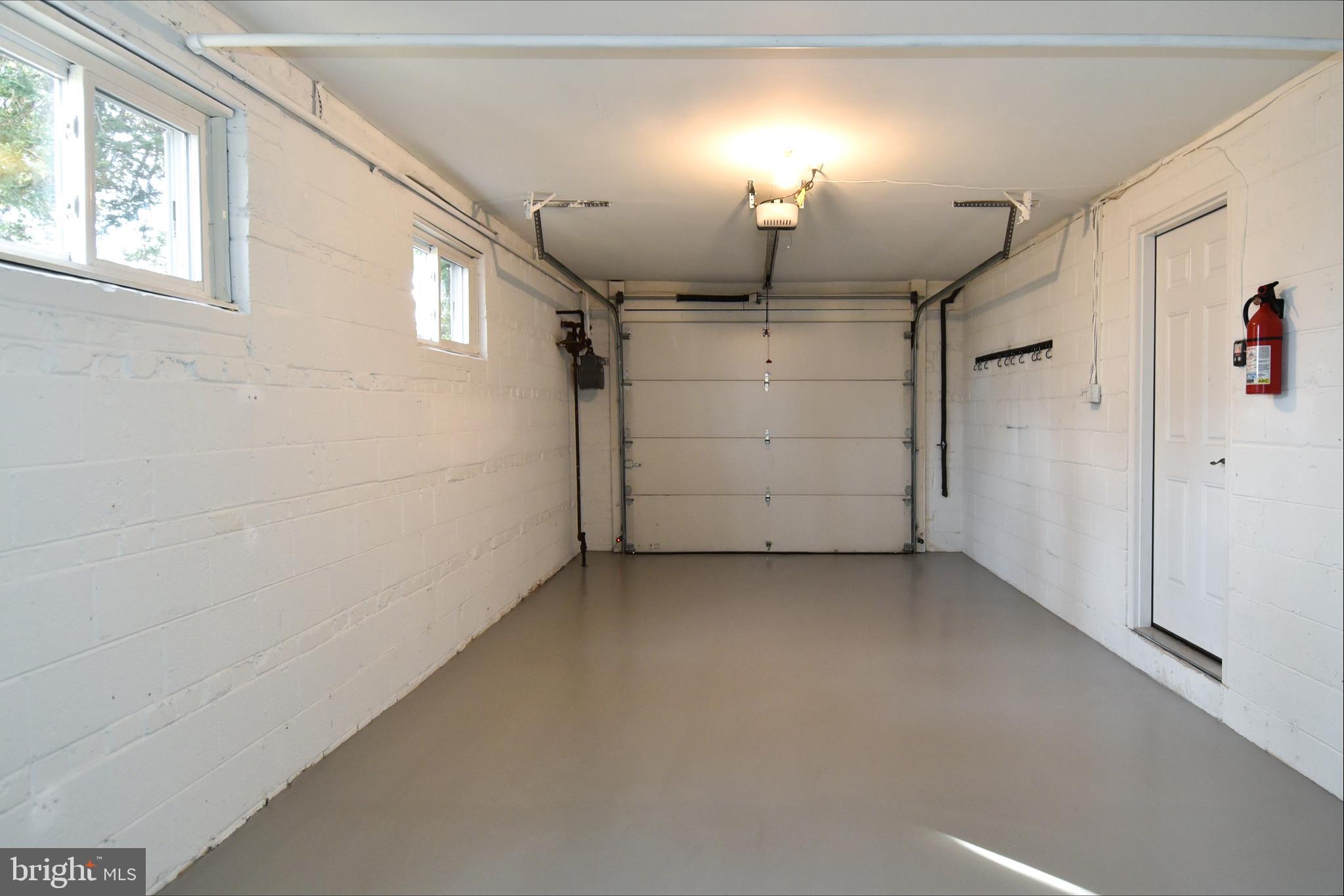 Real estate listing preview #24