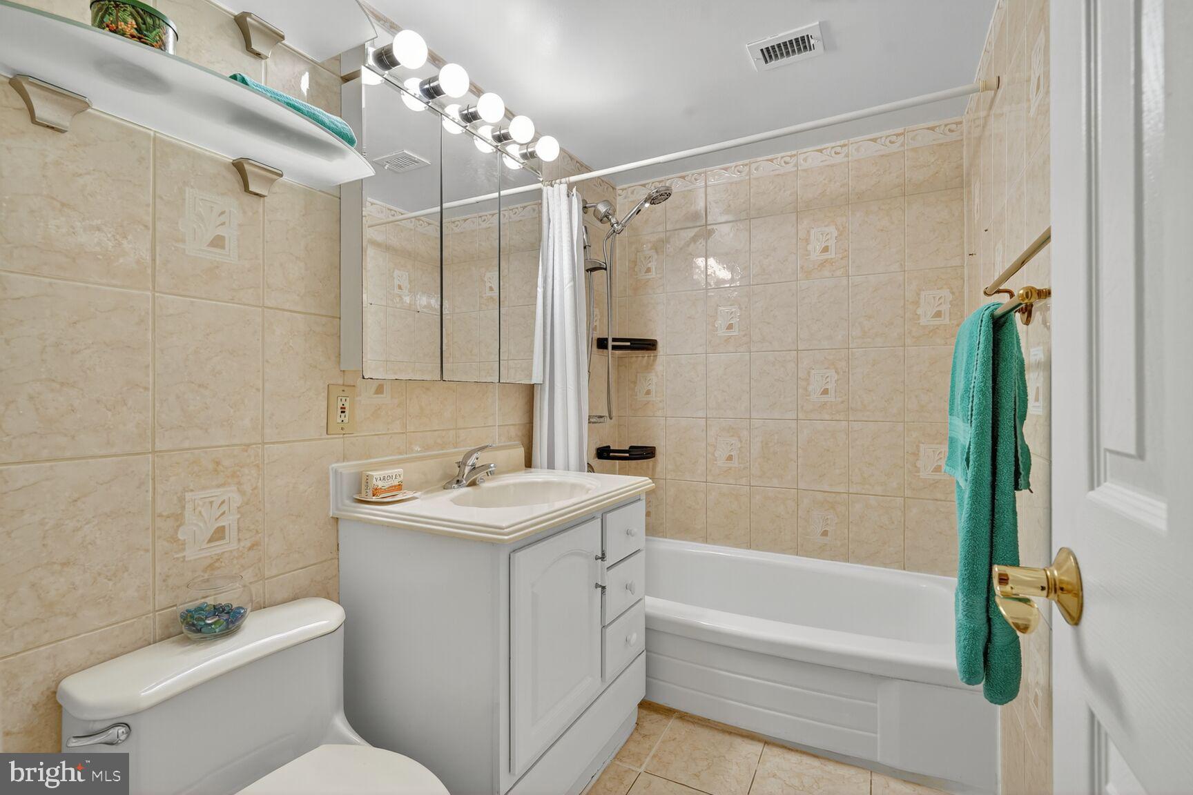 Real estate listing preview #11