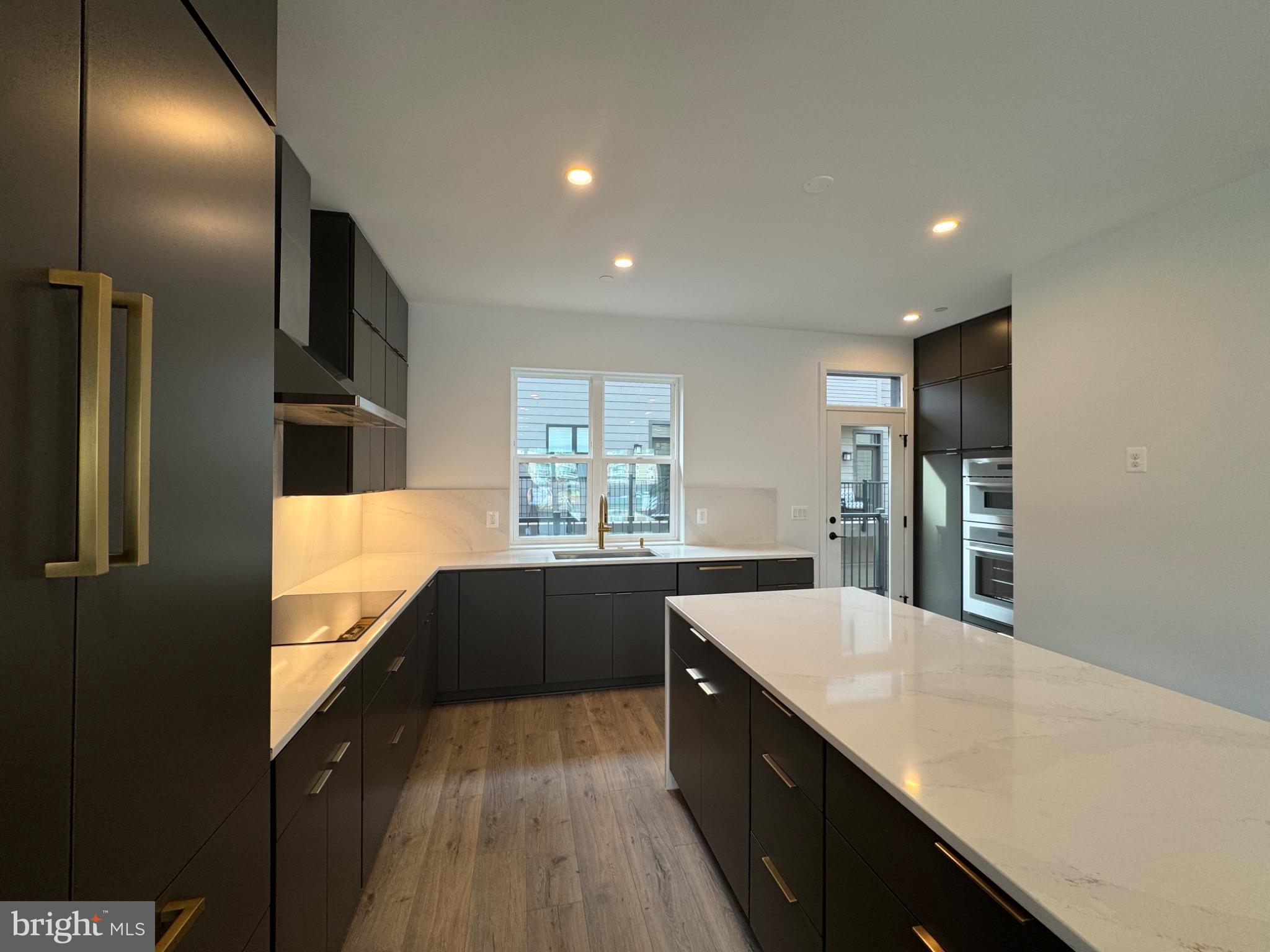 Real estate listing preview #15