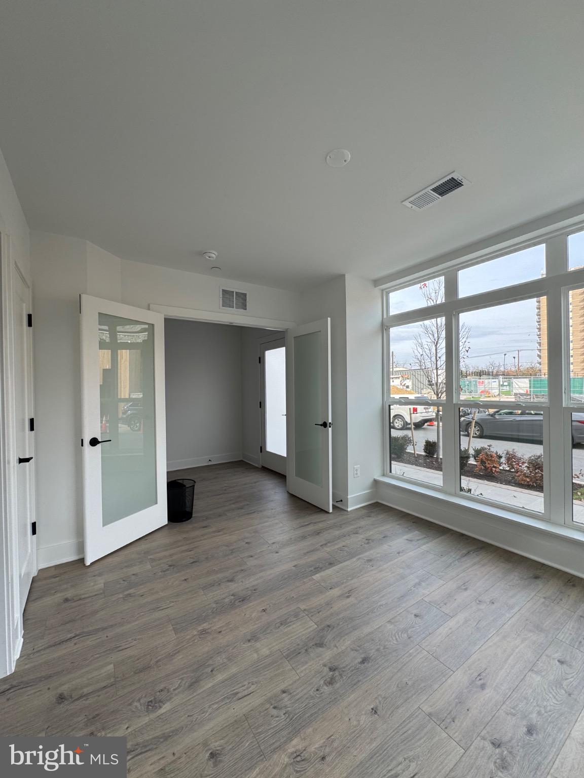 Real estate listing preview #3