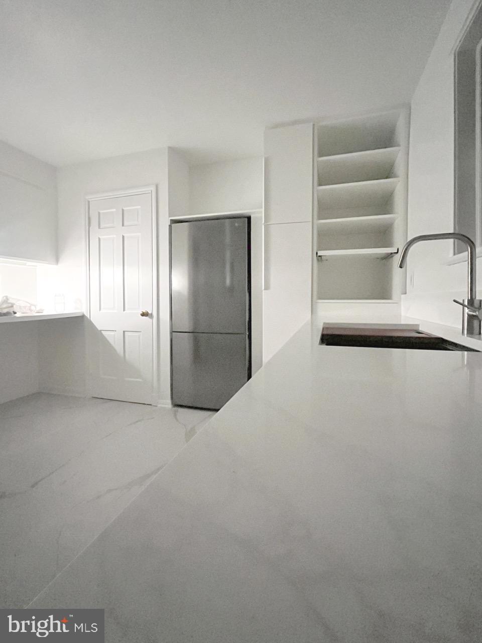 Real estate listing preview #5