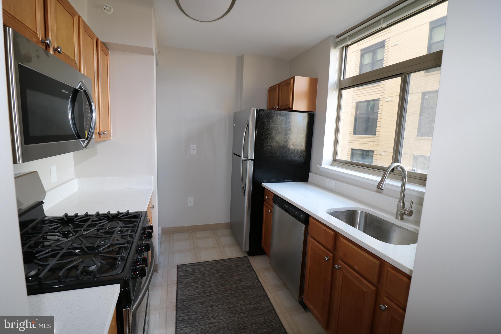 Real estate listing preview #4