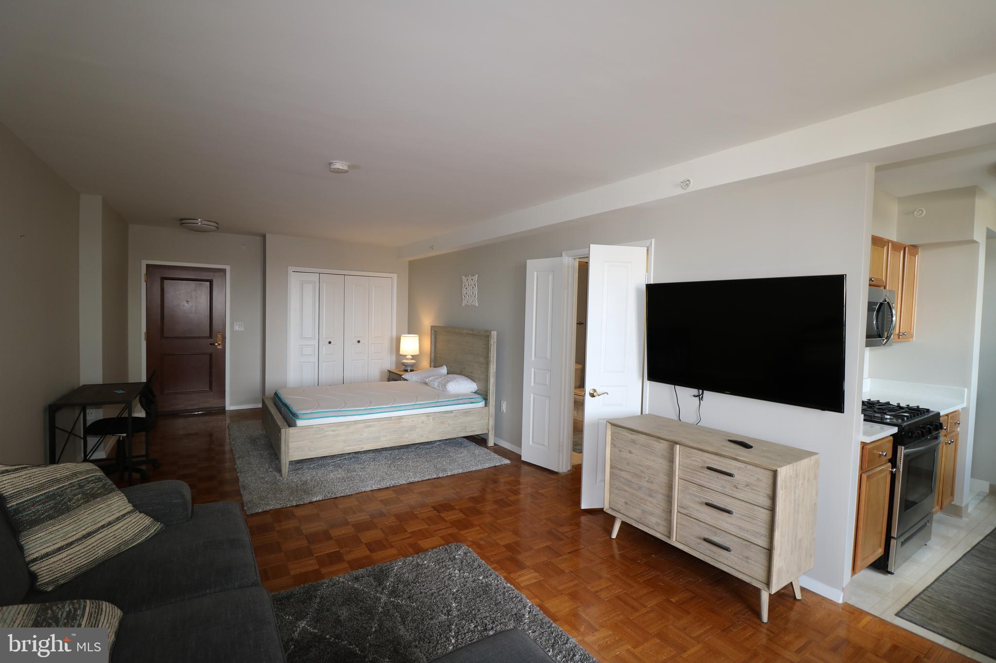 Real estate listing preview #8