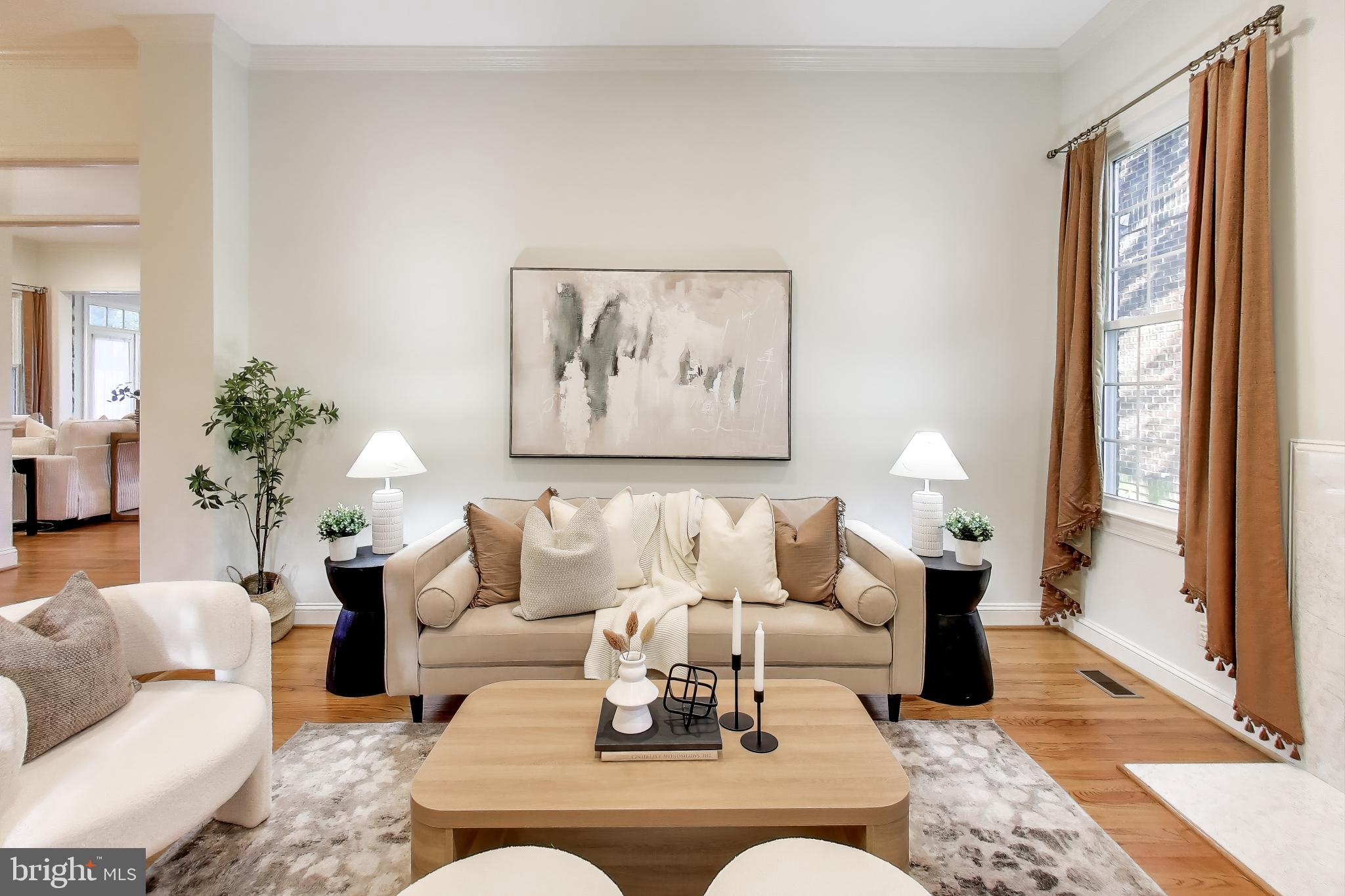 Real estate listing preview #9