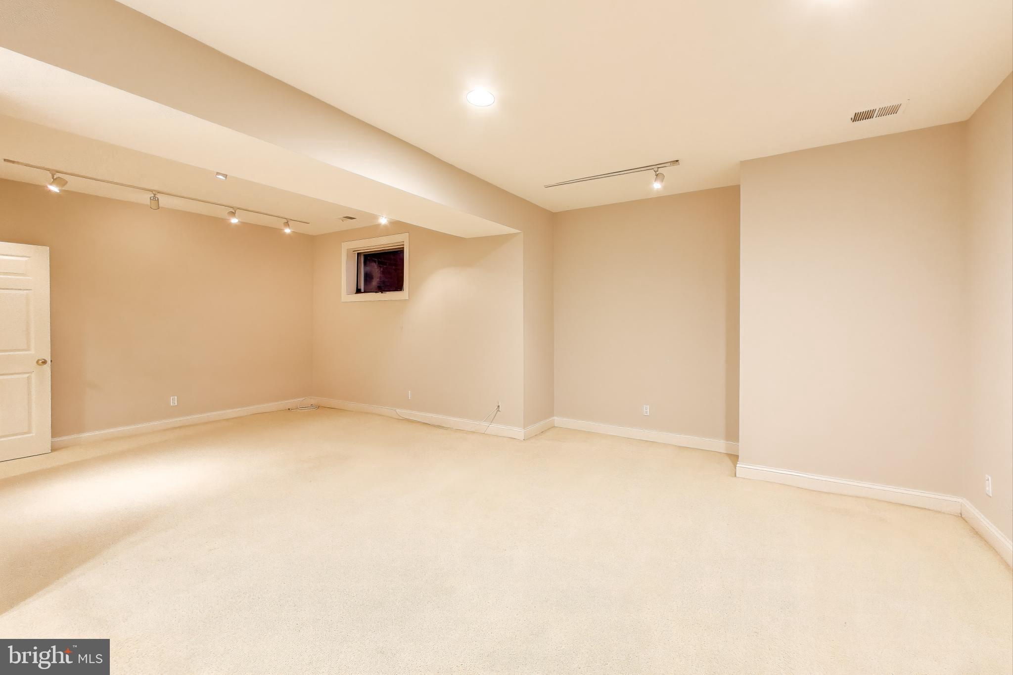 Real estate listing preview #44