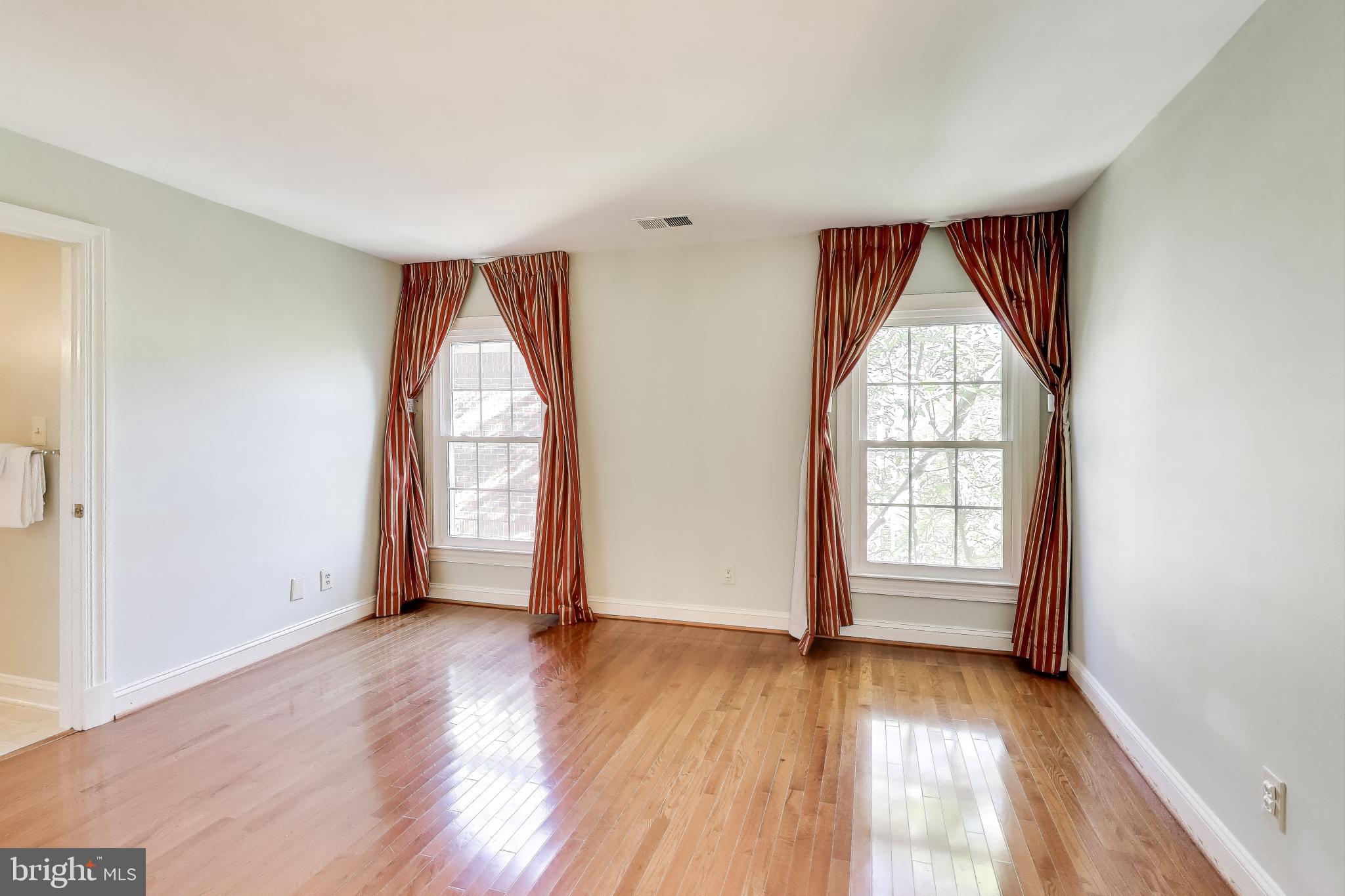 Real estate listing preview #33