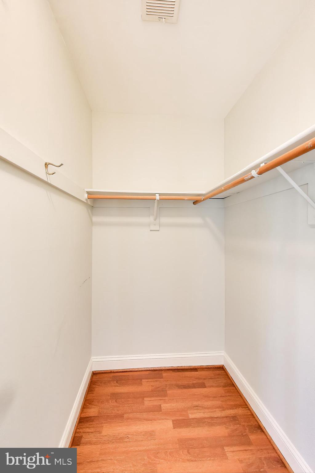 Real estate listing preview #37