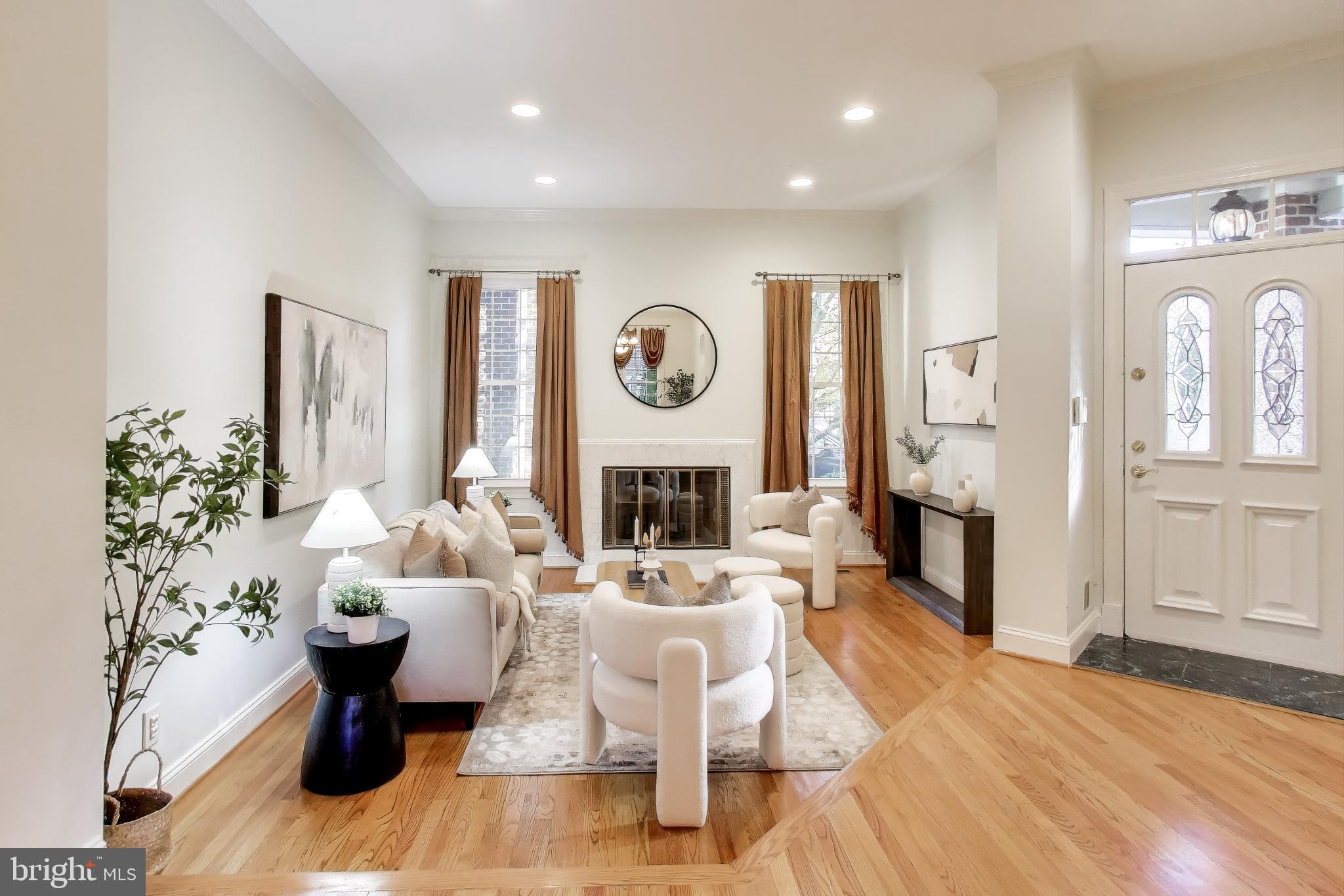 Real estate listing preview #8