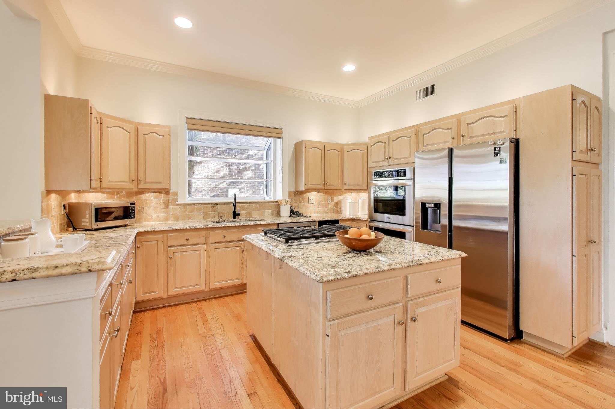 Real estate listing preview #13