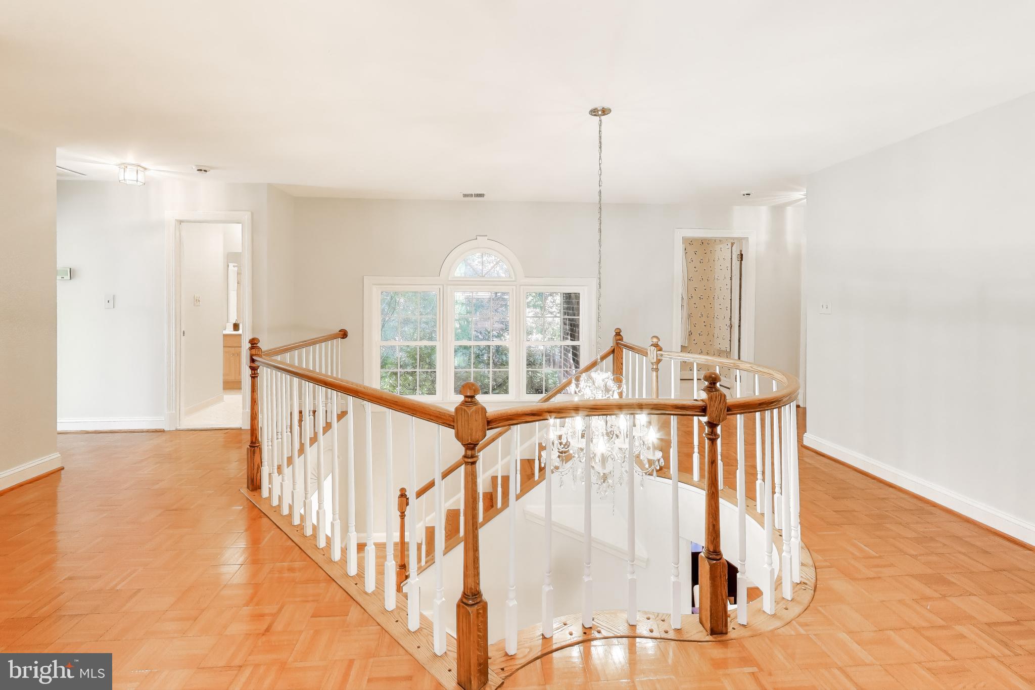 Real estate listing preview #23