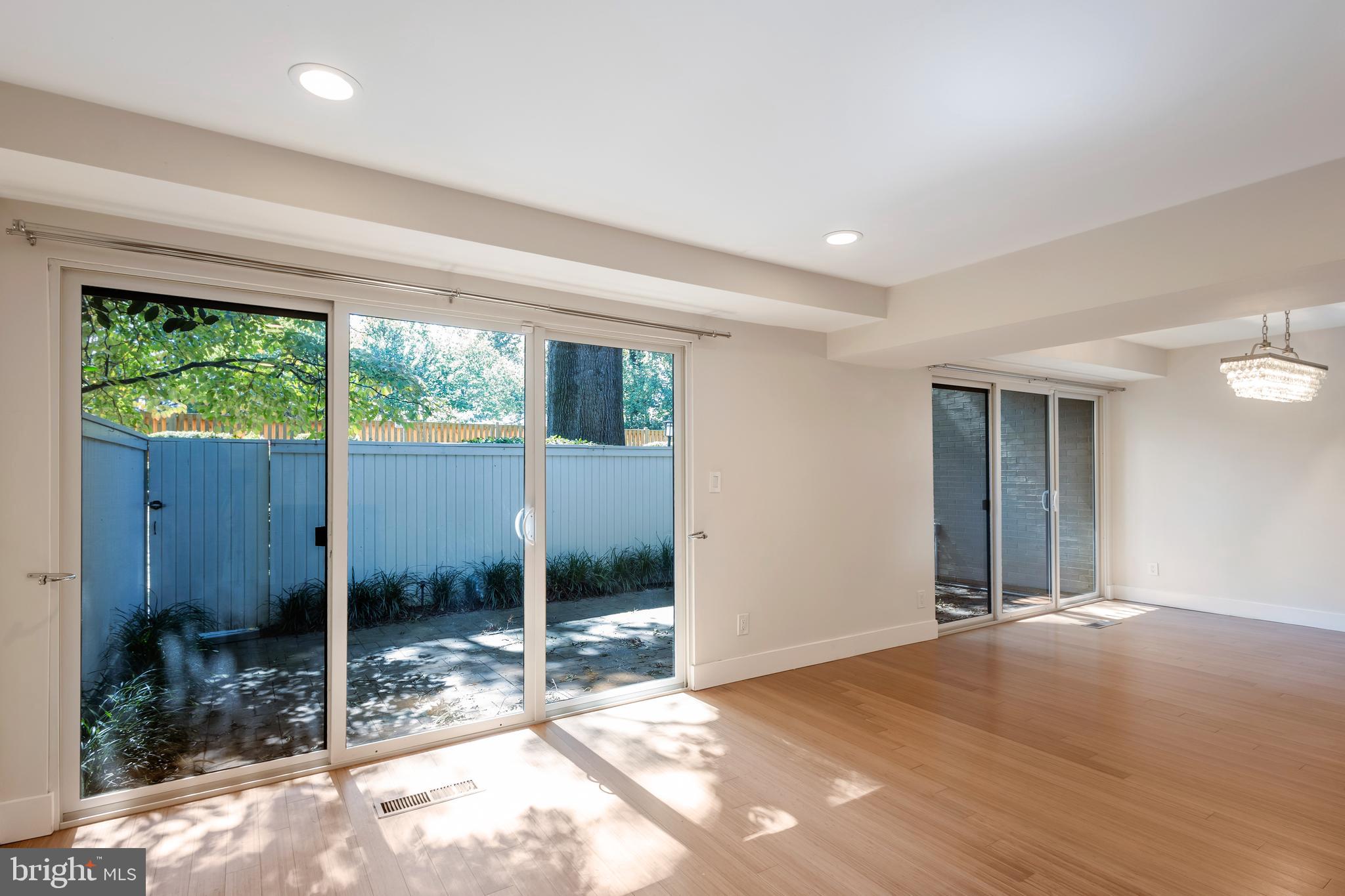 Real estate listing preview #7